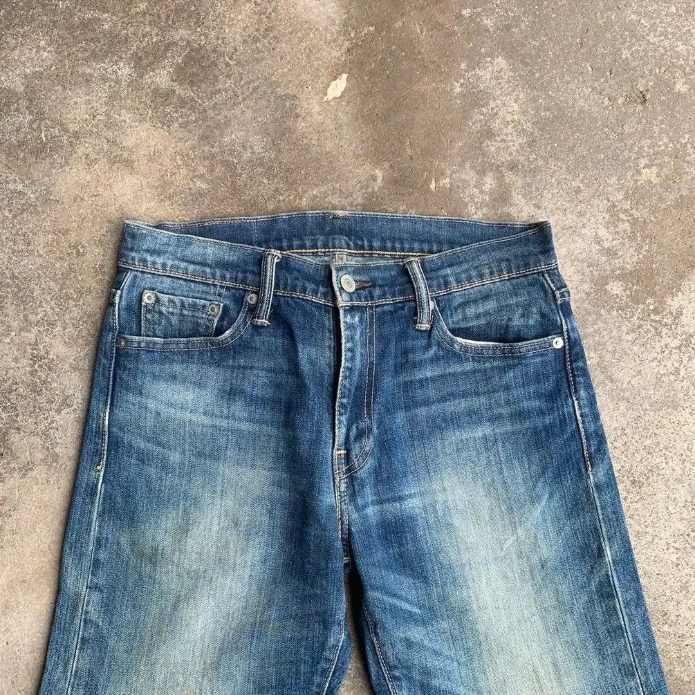 Levi's LEVI’S DISTRESSED DENIM LEVIS 513 TROUSERS BLUE WASH JEANS Size US 29 - 2 Thumbnail