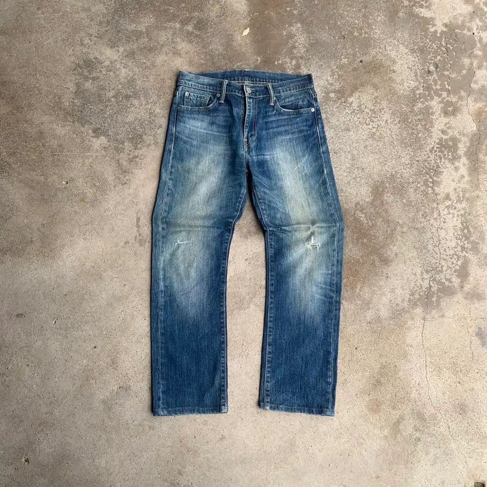 Levi's LEVI’S DISTRESSED DENIM LEVIS 513 TROUSERS BLUE WASH JEANS Size US 29 - 1 Thumbnail