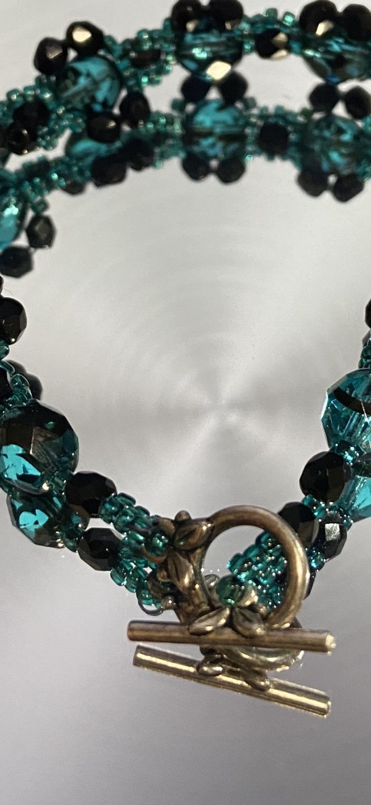 Vintage BLACK AND GREEN BEADED BRACELET Size ONE SIZE - 3 Thumbnail