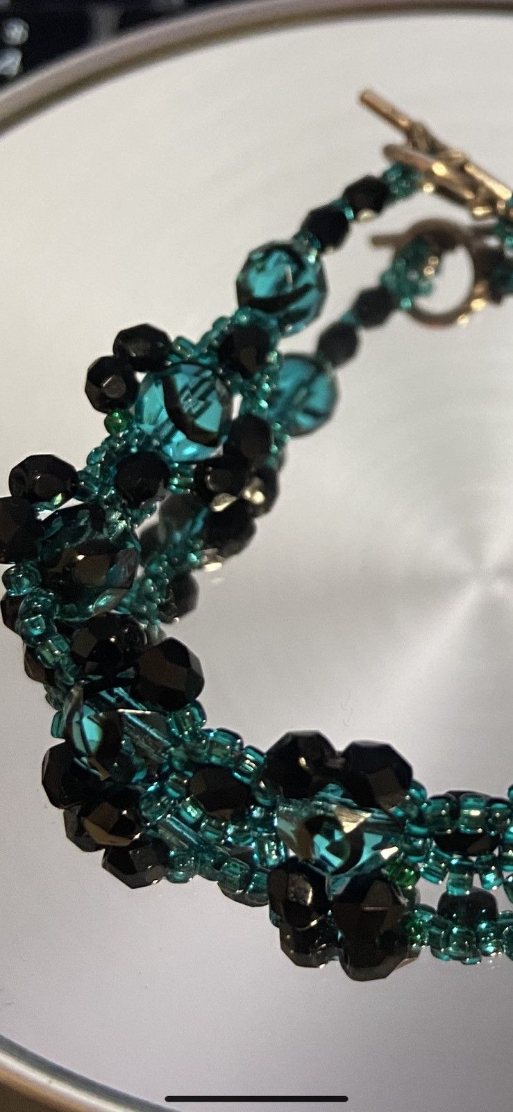 Vintage BLACK AND GREEN BEADED BRACELET Size ONE SIZE - 2 Thumbnail