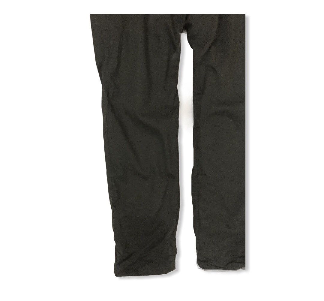 Uniqlo Uniqlo Hiking/Track Multipocket Cargo Pants Size US 28 / EU 44 - 6 Thumbnail