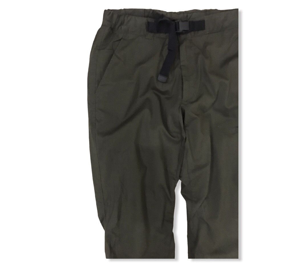 Uniqlo Uniqlo Hiking/Track Multipocket Cargo Pants Size US 28 / EU 44 - 4 Thumbnail