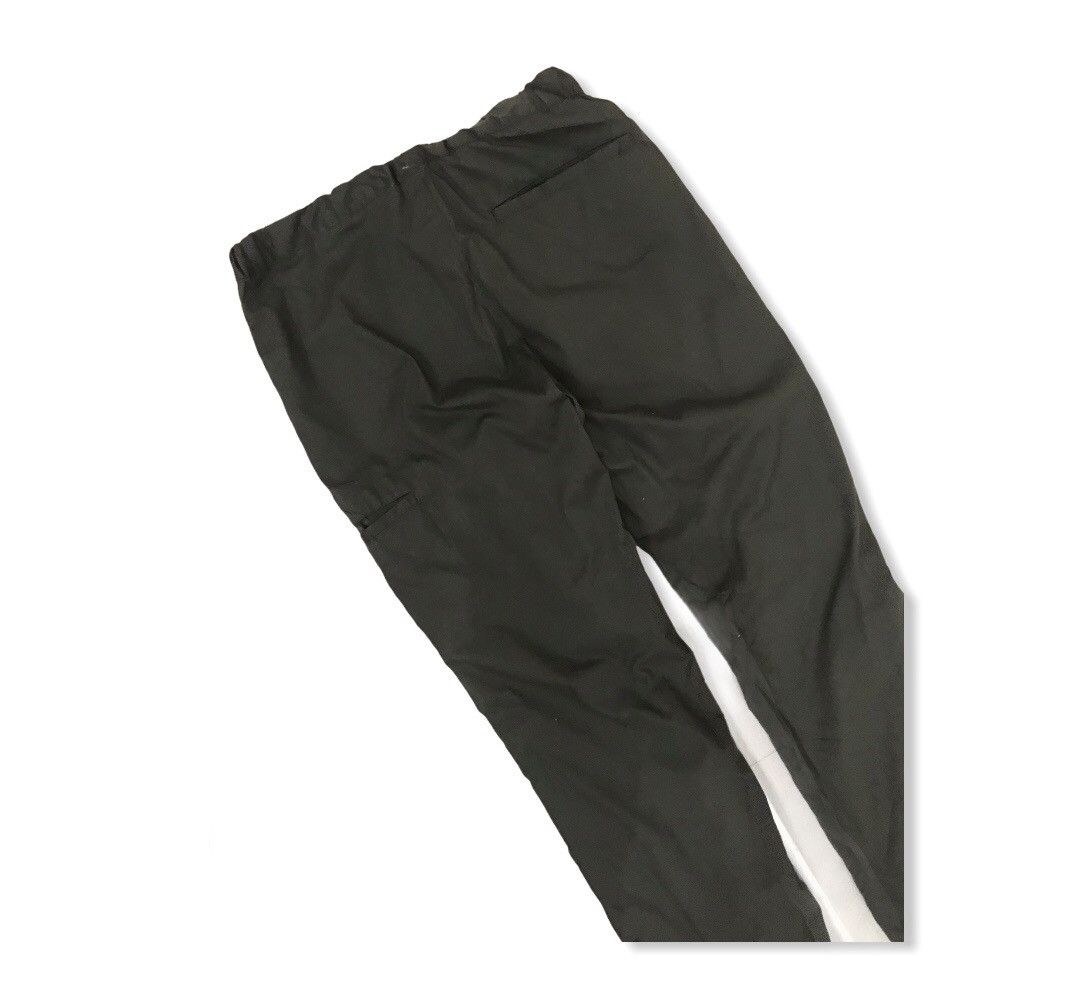 Uniqlo Uniqlo Hiking/Track Multipocket Cargo Pants Size US 28 / EU 44 - 13 Thumbnail