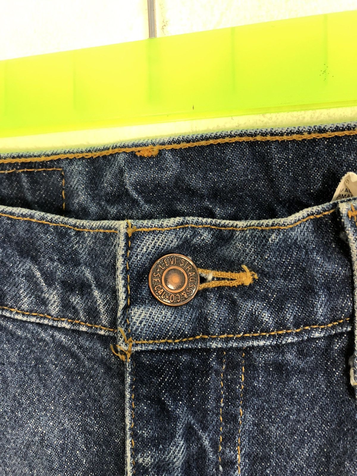 Levi's × Levi's Vintage Clothing 90s Levi’s Strauss Lot 505 Orange Tab Tapered Indigo Jeans Size US 32 / EU 48 - 5 Thumbnail