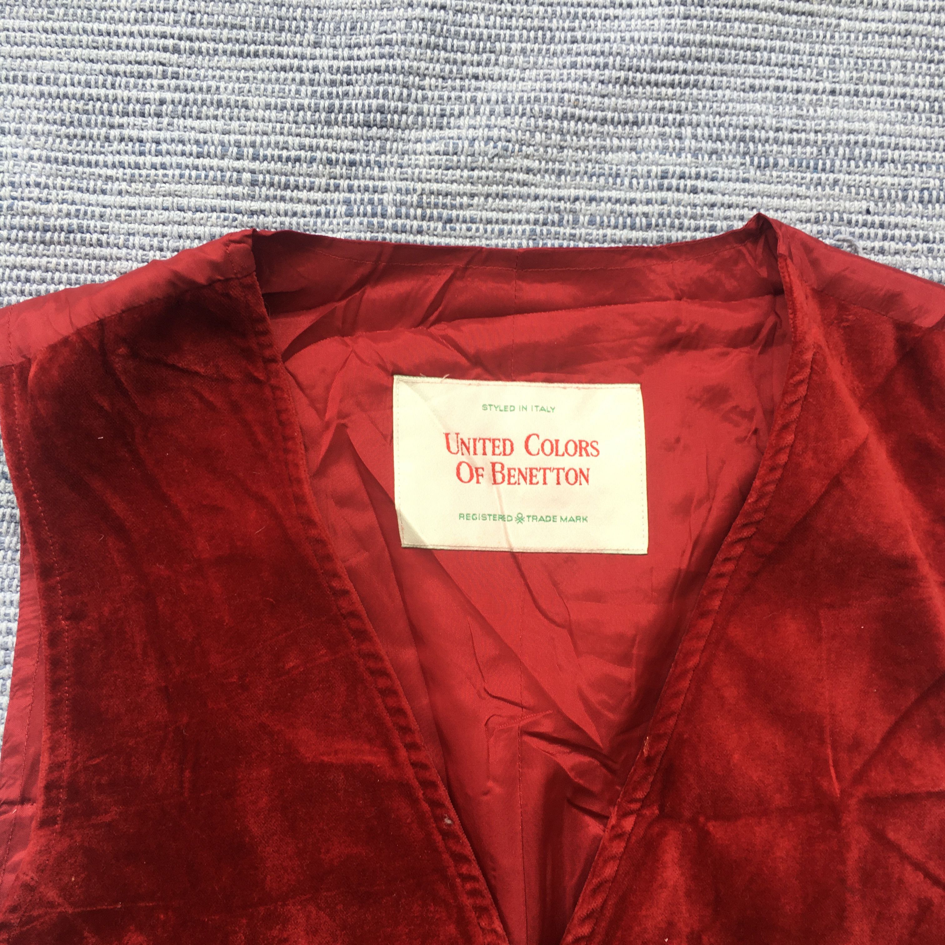 United Colors Of Benetton red velvet vest Size US S / EU 44-46 / 1 - 4 Thumbnail