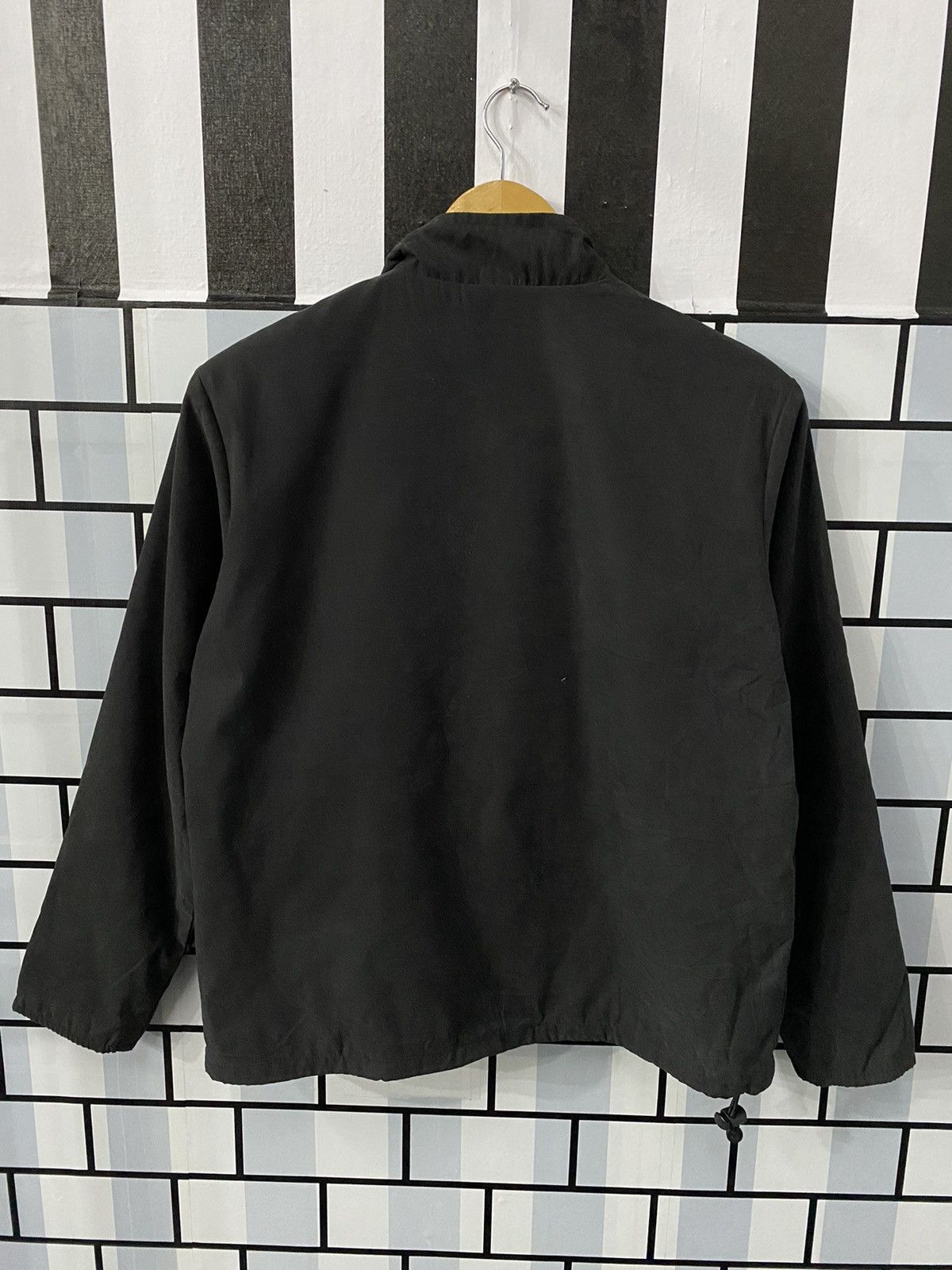 Nike Nike Swoosh Small Logo Zipper Light Jacket Size US S / EU 44-46 / 1 - 2 Thumbnail