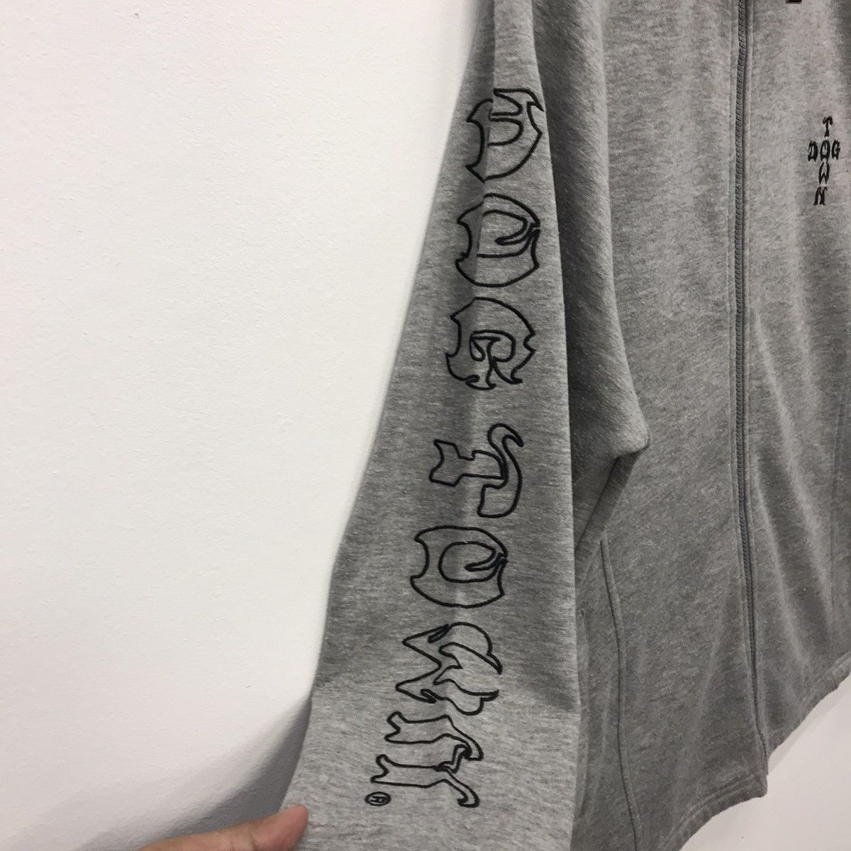 Dogtown × Japanese Brand Rare!! DogTown Spellout Embroidery Zipper Sweter Size US L / EU 52-54 / 3 - 11 Thumbnail