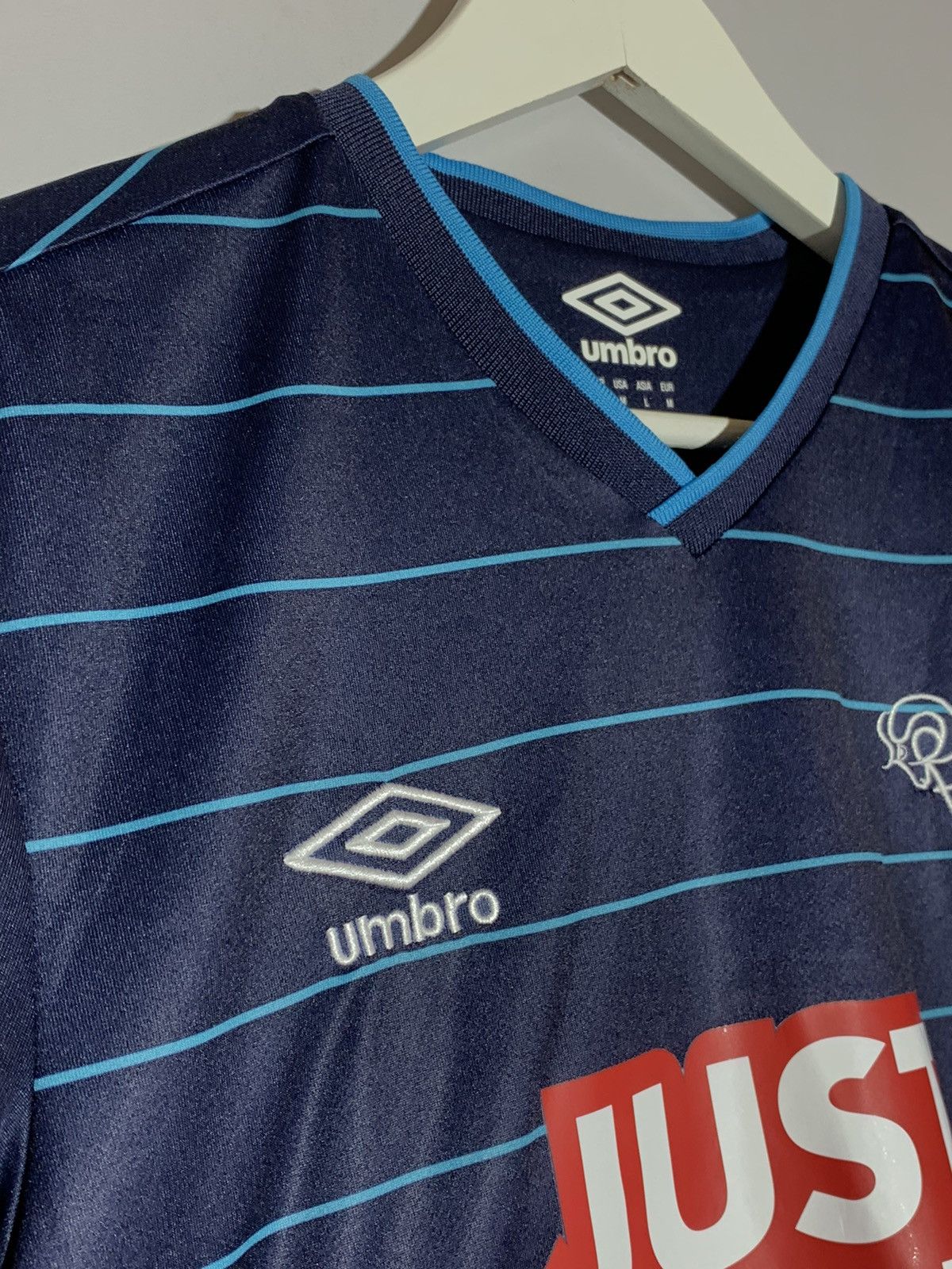 Umbro Derby County Umbro 2014/15 Y2k Away Football Shirts Size US M / EU 48-50 / 2 - 5 Thumbnail