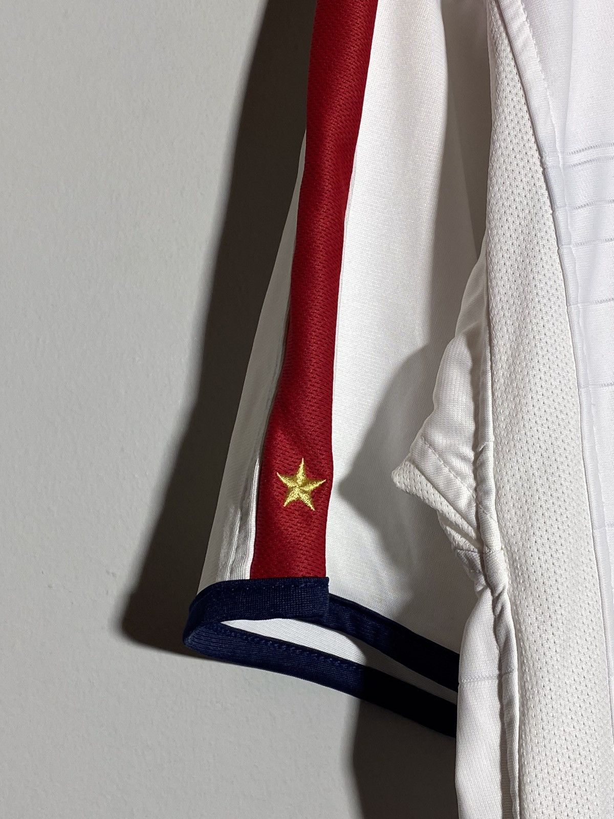 Umbro England National Team 2004 Home Umbro Football Shirt Size US XL / EU 56 / 4 - 18 Thumbnail