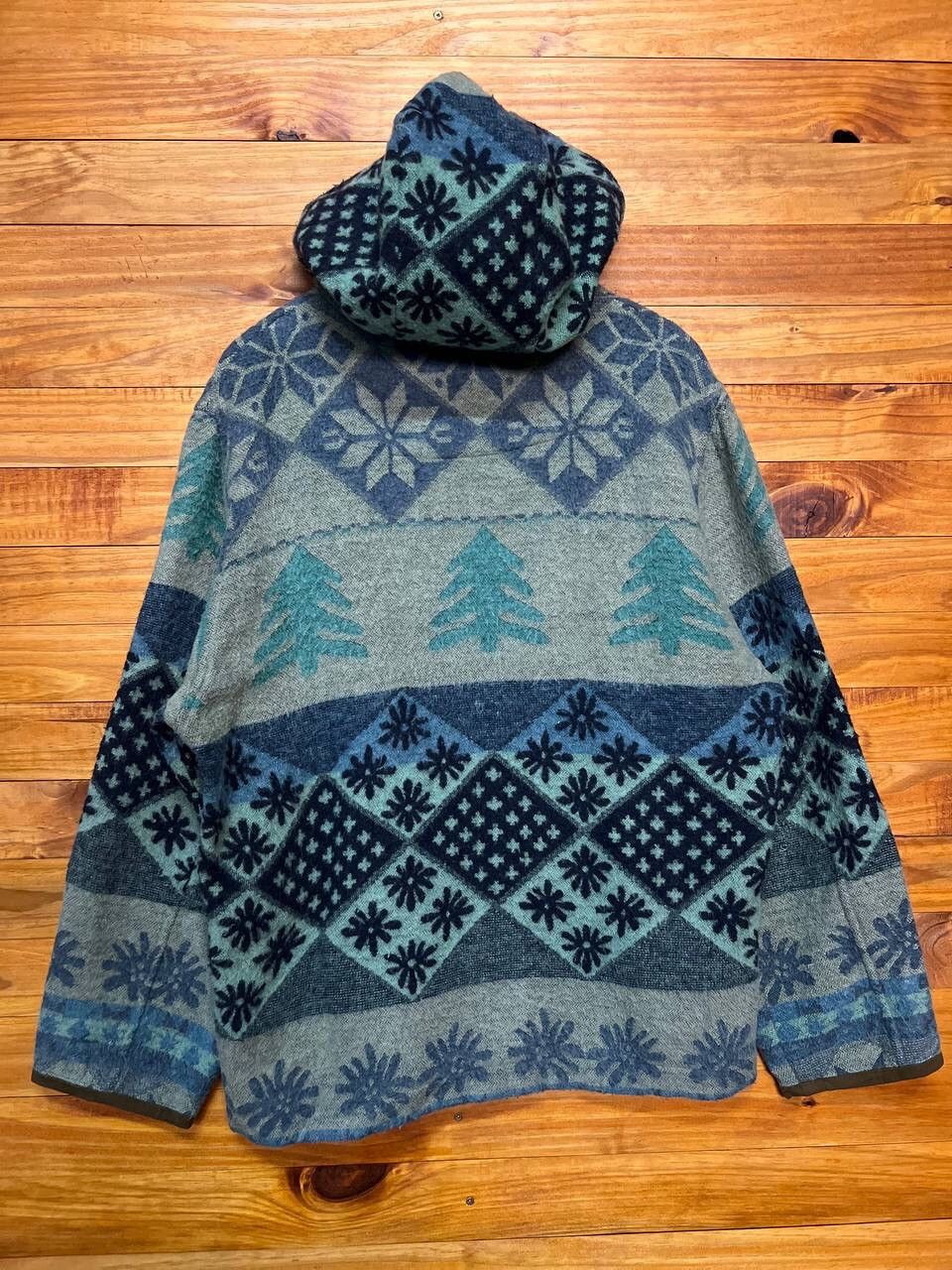 Japanese Brand CRESCENT MAX NATIVE PRINT WOOL HOODIE Size US M / EU 48-50 / 2 - 8 Thumbnail