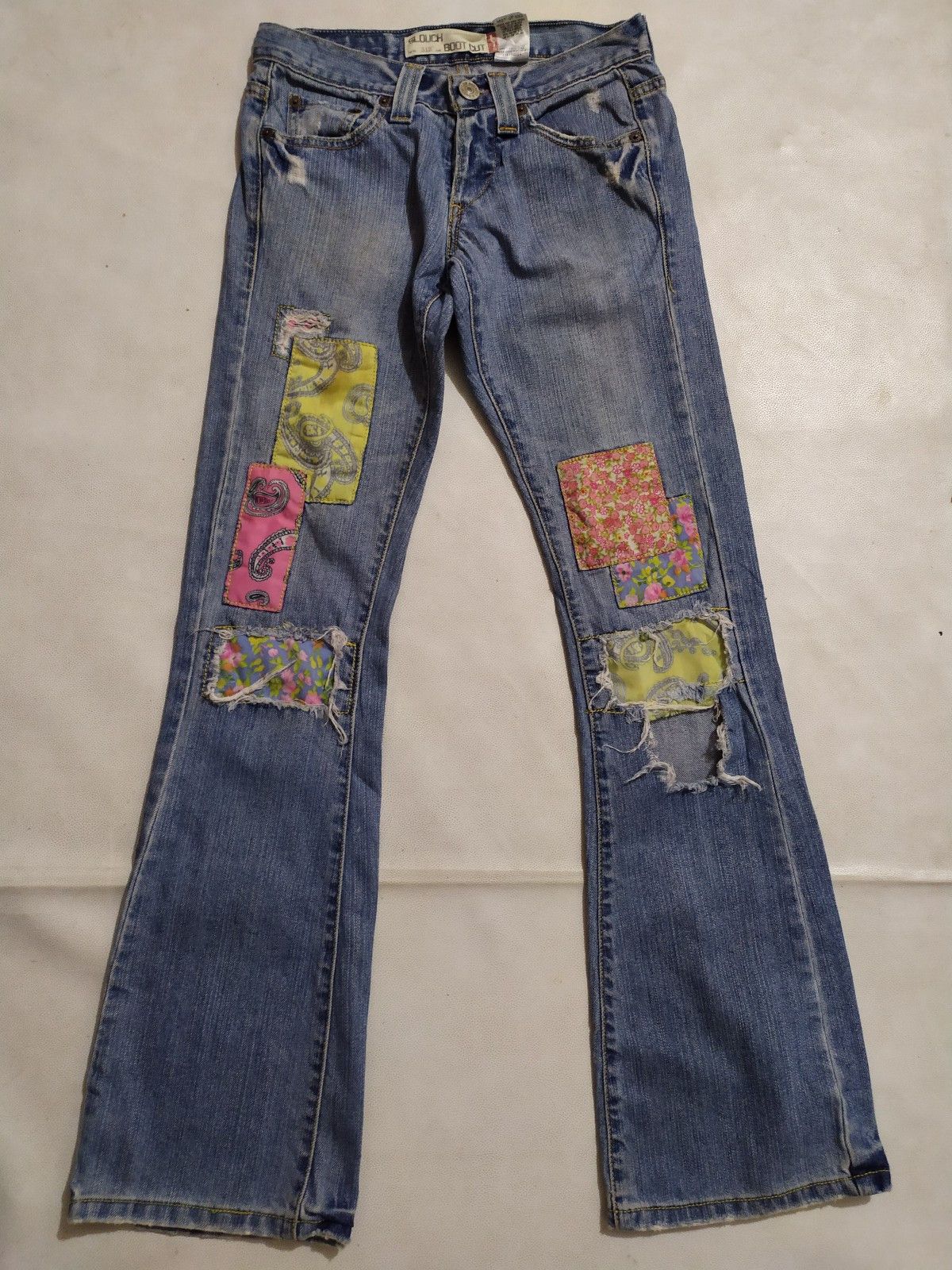 Levi's Levis Paisley Patchwork Distressed low rise flare Denim Size 27" / US 4 / IT 40 - 1 Thumbnail