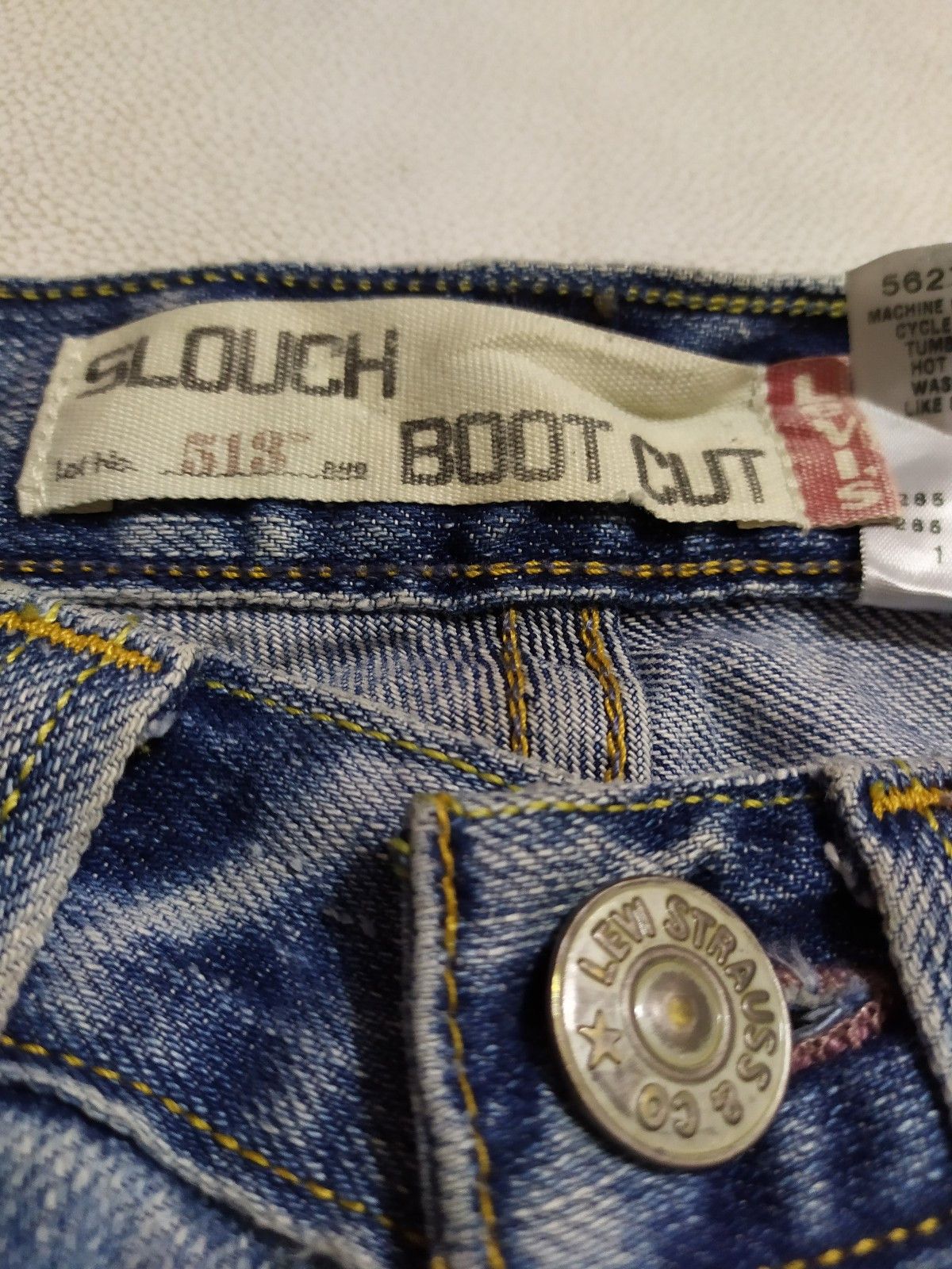 Levi's Levis Paisley Patchwork Distressed low rise flare Denim Size 27" / US 4 / IT 40 - 6 Thumbnail
