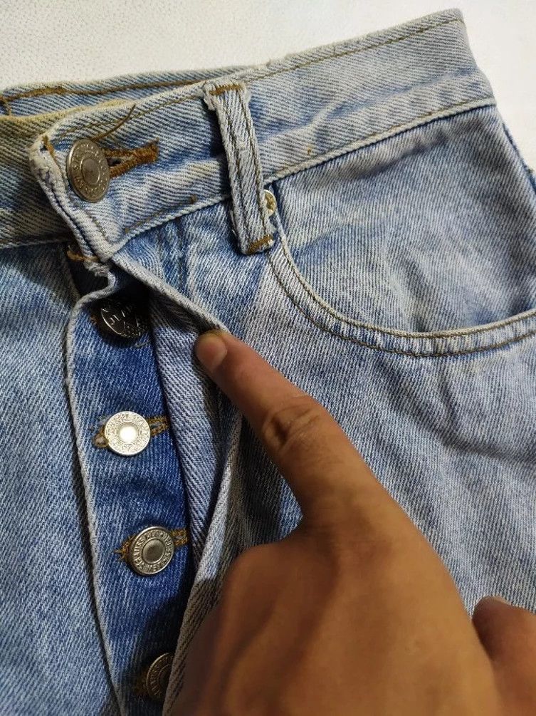 Levi's × Levi's Vintage Clothing × Vintage Vintage Levi’s 501 Stone Wash Classic Cut Denim Jeans Size US 27 - 5 Thumbnail
