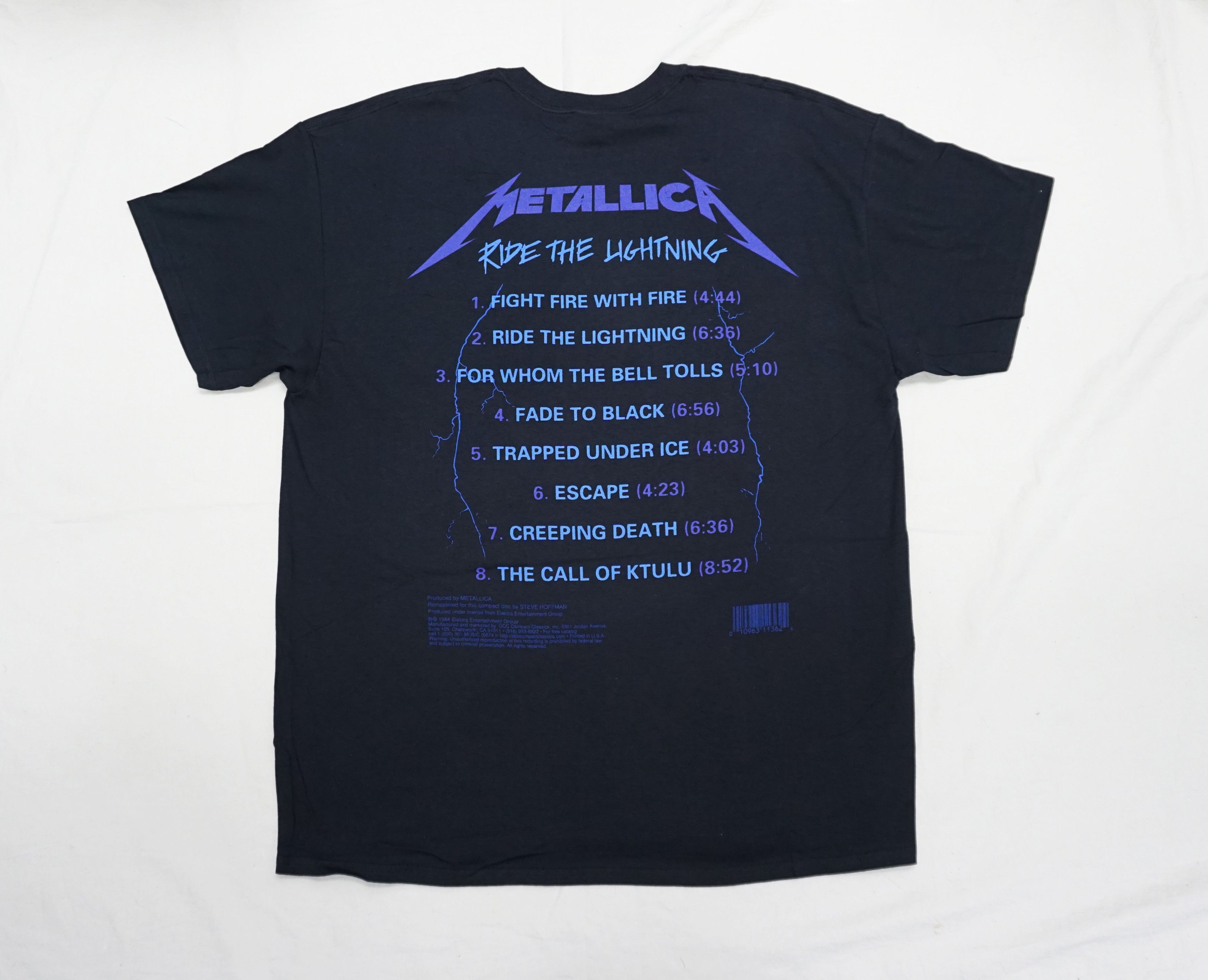 Band Tees × Metallica × Vintage 2017 Metallica "Ride the Lightning" T-Shirt Size US XL / EU 56 / 4 - 6 Thumbnail