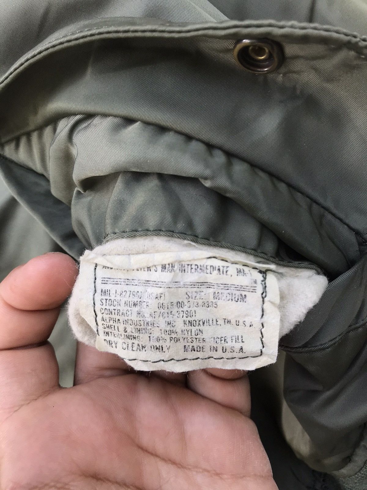 Alpha Industries RARE VINTAGE 70s ALPHA INDUSTRIES MA1 USAF BOMBER JACKET Size US M / EU 48-50 / 2 - 9 Thumbnail