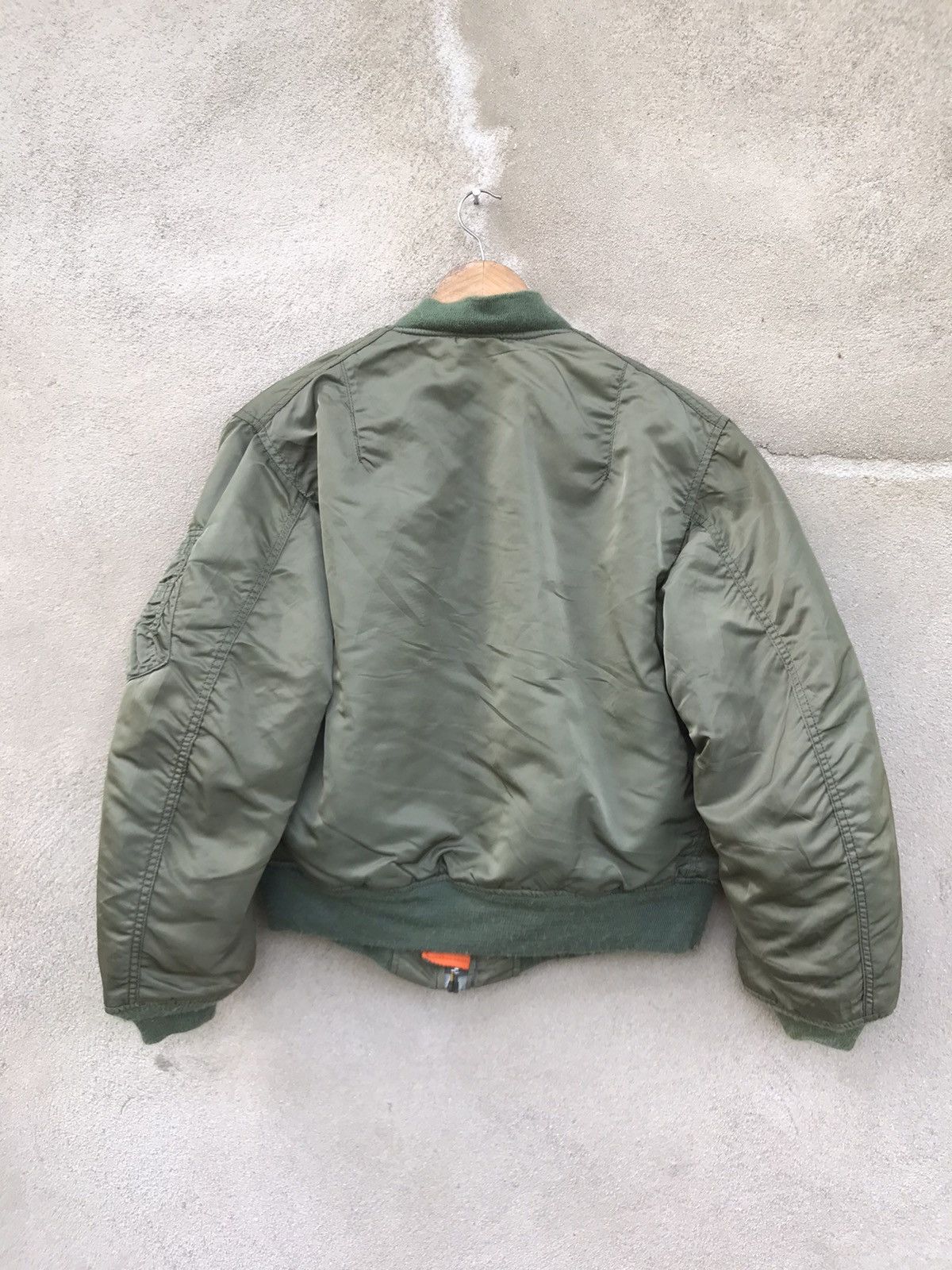 Alpha Industries RARE VINTAGE 70s ALPHA INDUSTRIES MA1 USAF BOMBER JACKET Size US M / EU 48-50 / 2 - 5 Thumbnail