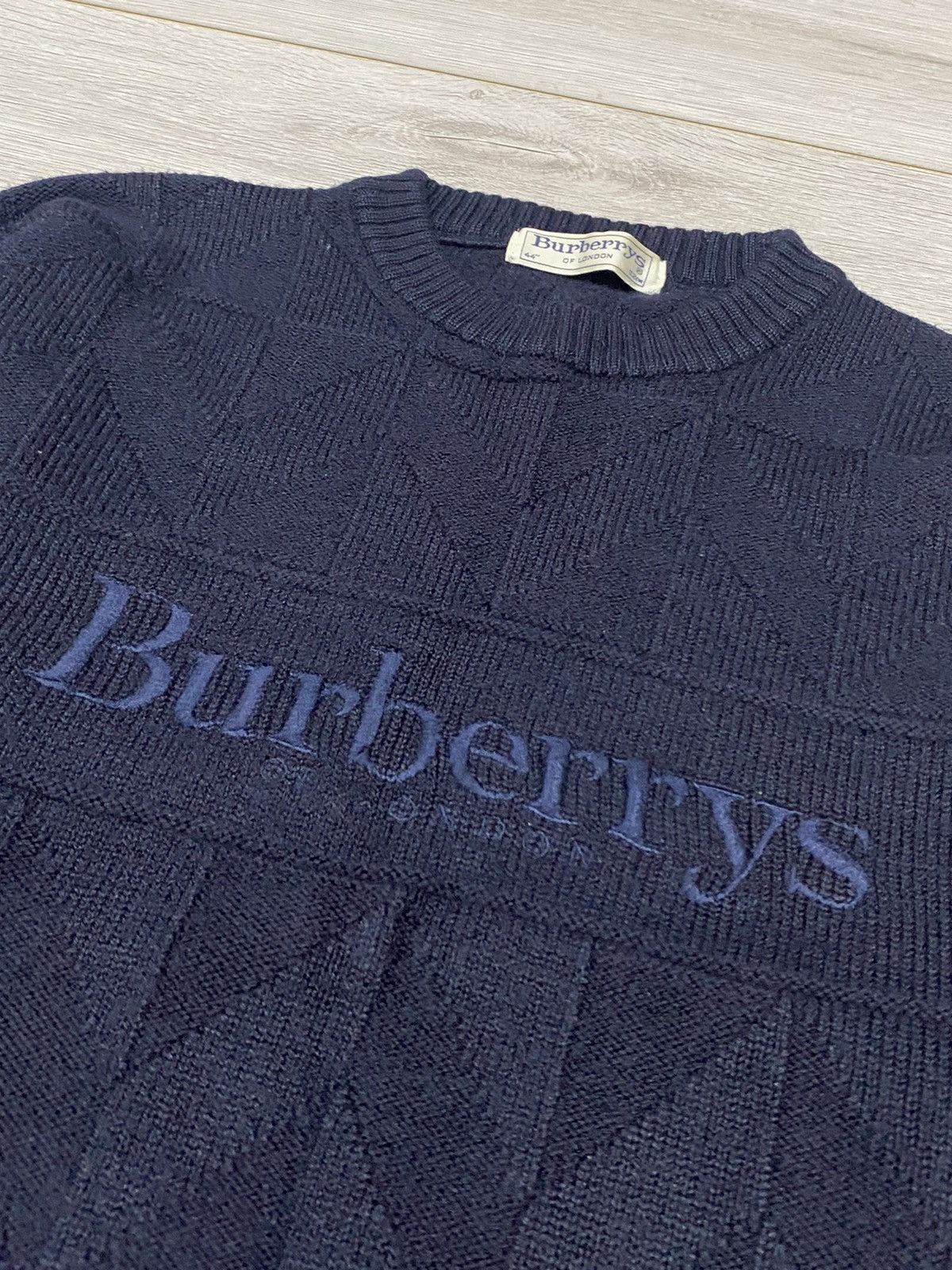 Burberry Burberry vintage big logo wool sweater Size US M / EU 48-50 / 2 - 3 Thumbnail