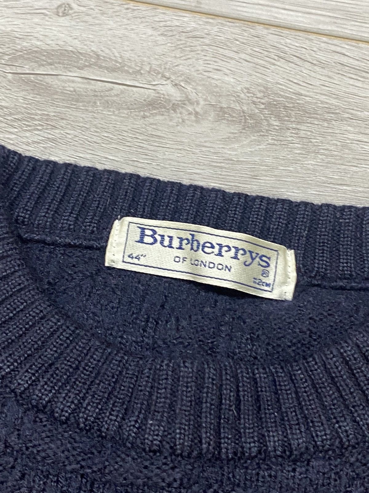 Burberry Burberry vintage big logo wool sweater Size US M / EU 48-50 / 2 - 5 Thumbnail