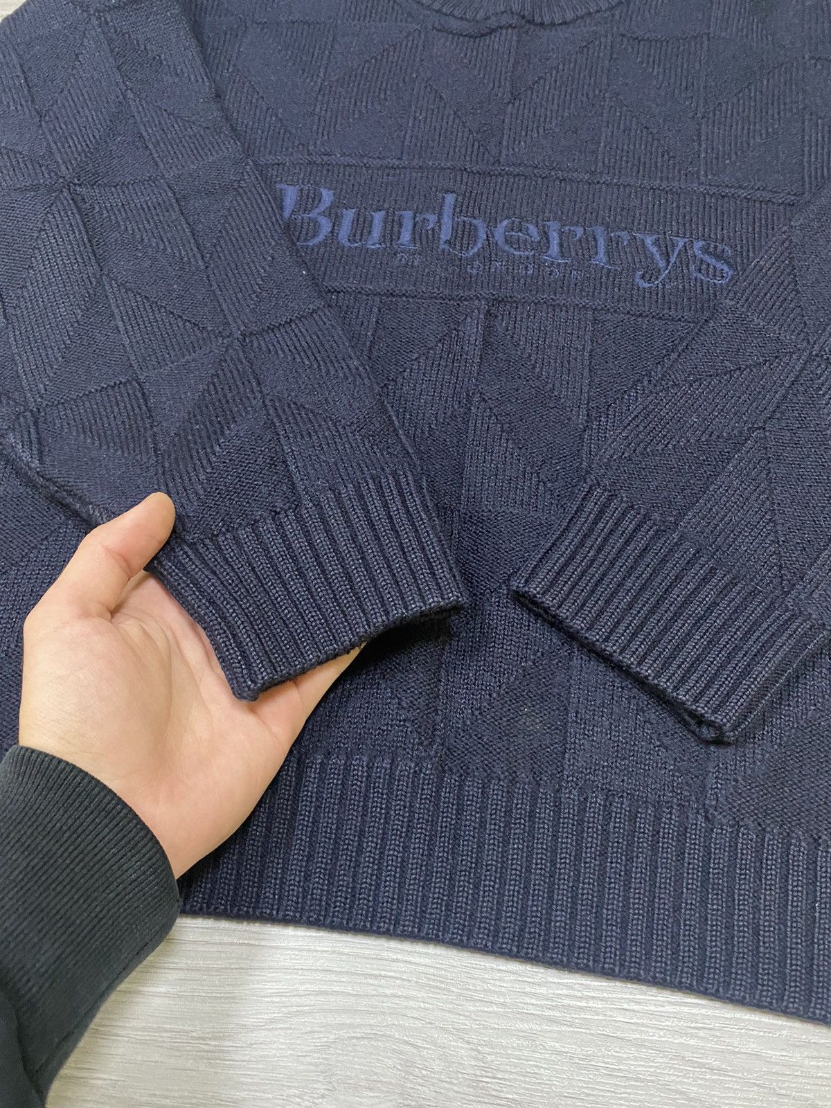 Burberry Burberry vintage big logo wool sweater Size US M / EU 48-50 / 2 - 14 Thumbnail