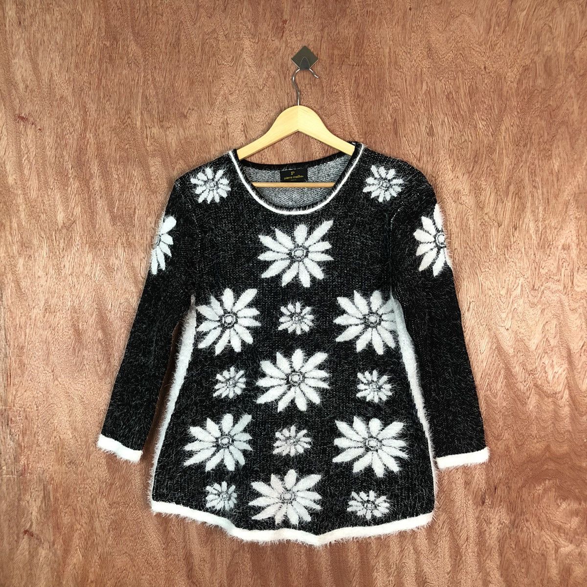 image of Art Pierre Mailne Paris Flower Shaggy Fur Mohair Knitwear 6670 in Black, Men's (Size Medium)