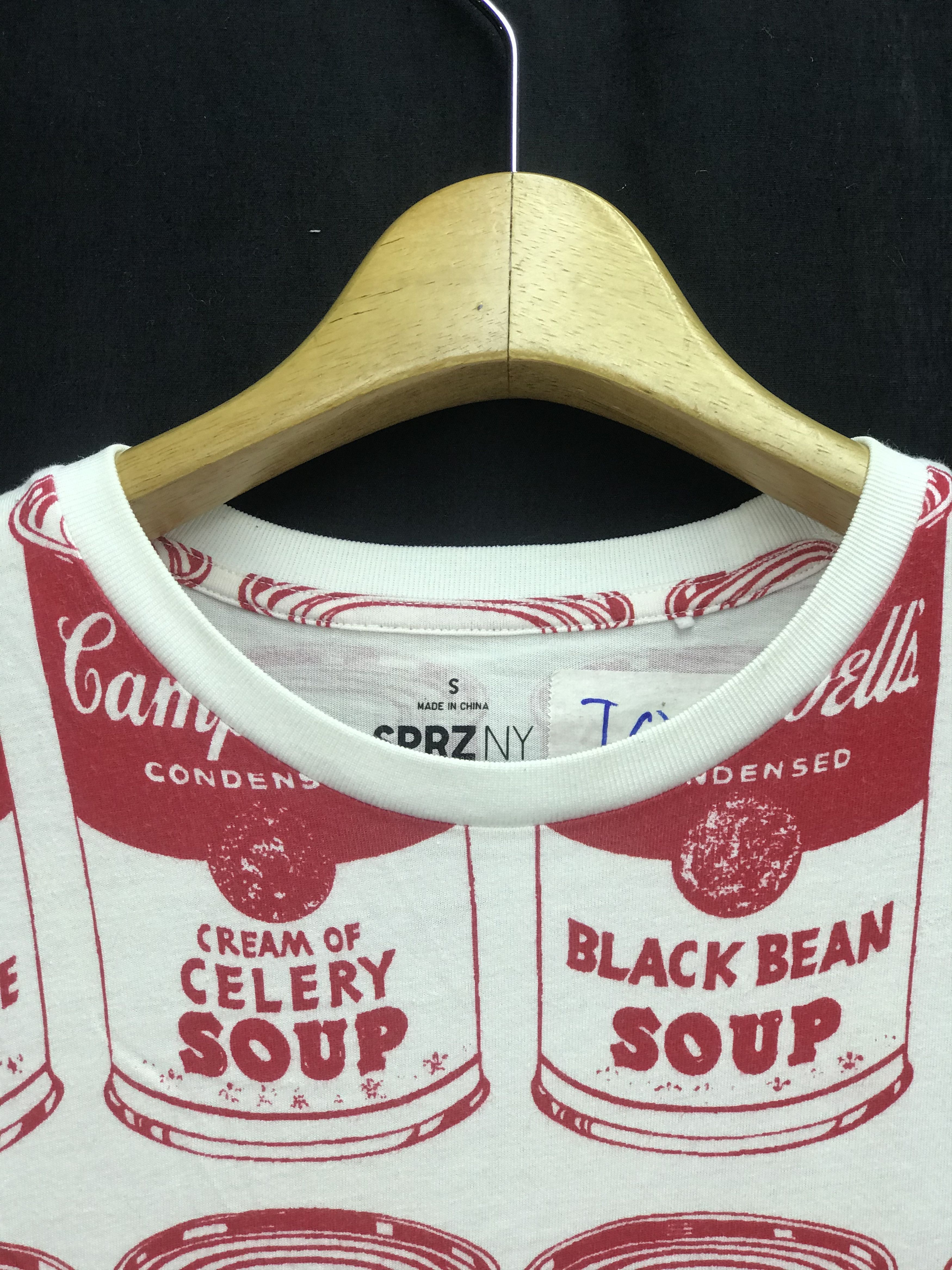 Andy Warhol × Uniqlo ANDY WARHOL CAMPBELLS SOUP FULL PRINT TEES Size US S / EU 44-46 / 1 - 3 Thumbnail