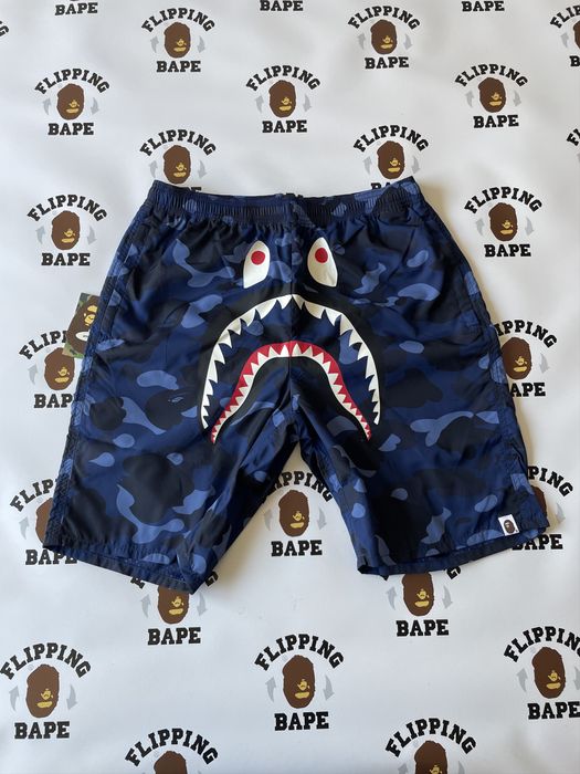 APE COLOR CAMO SHARK BEACH SHORTS Mサイズ-