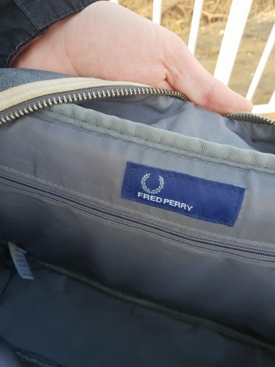 Fred Perry 90s Rare Fred Perry Big Shoulder Bag Size ONE SIZE - 8 Thumbnail