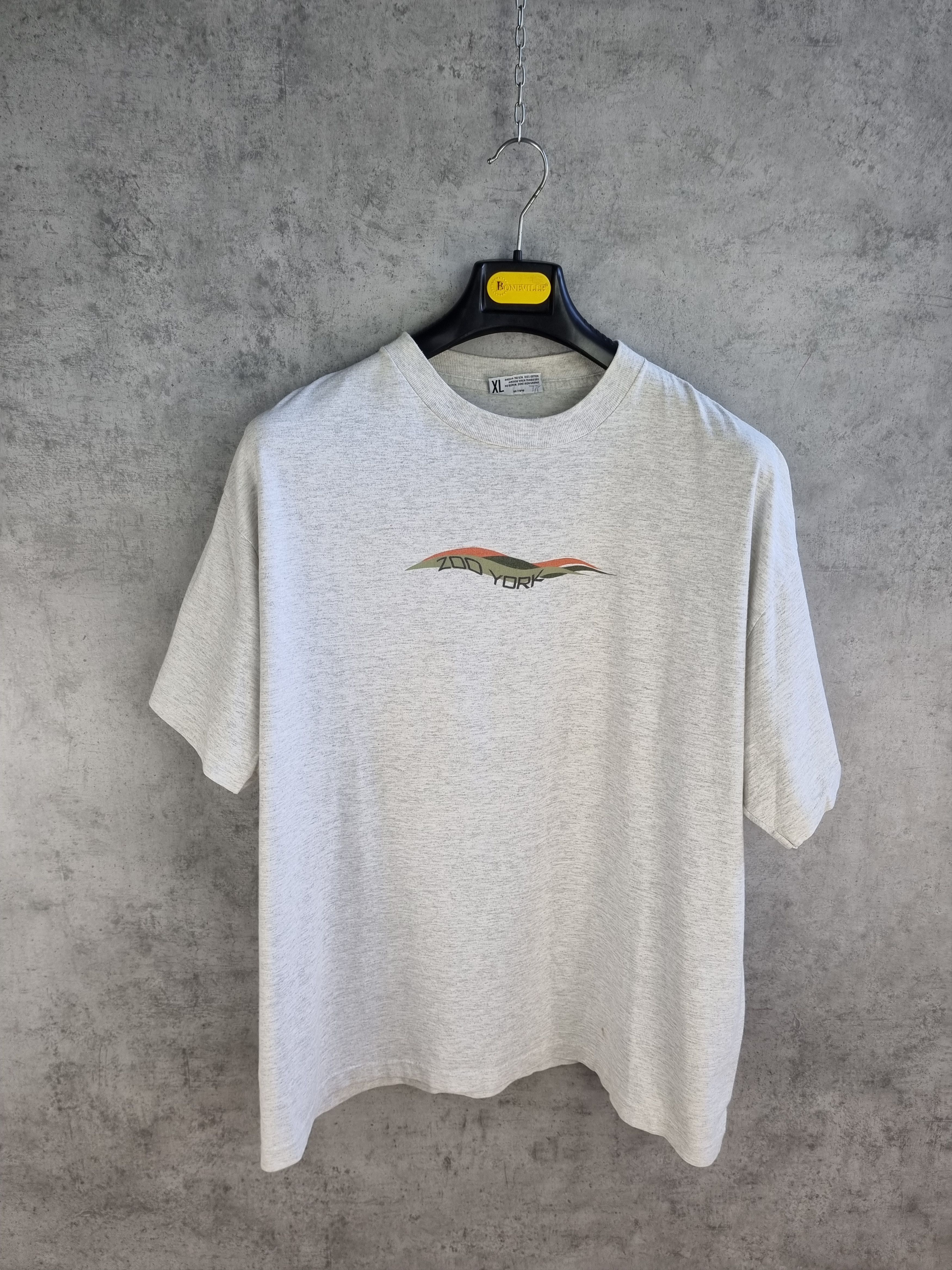 Vintage Single stitch 90s ZOO YORK Box Logo Vintage tee shirt Size US L / EU 52-54 / 3 - 11 Thumbnail
