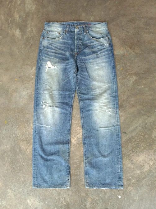 Levi's Vintage Levi's 501 Straight Leg Distressed Jeans 31x30 Size US 31 - 1 Thumbnail