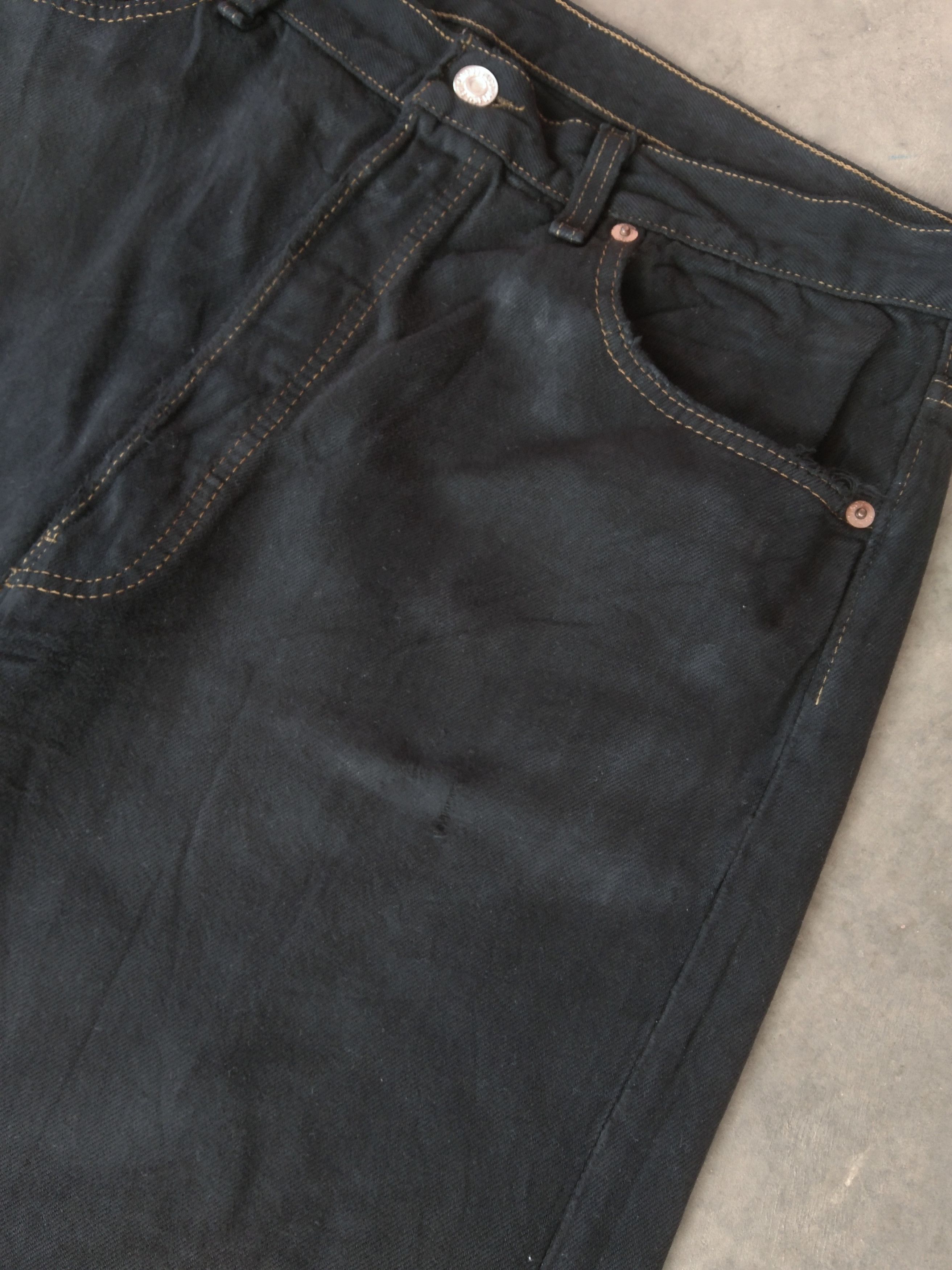 Levi's Vintage Levi's 501 Black Straight Leg Jeans 34x36 Size US 34 / EU 50 - 9 Thumbnail