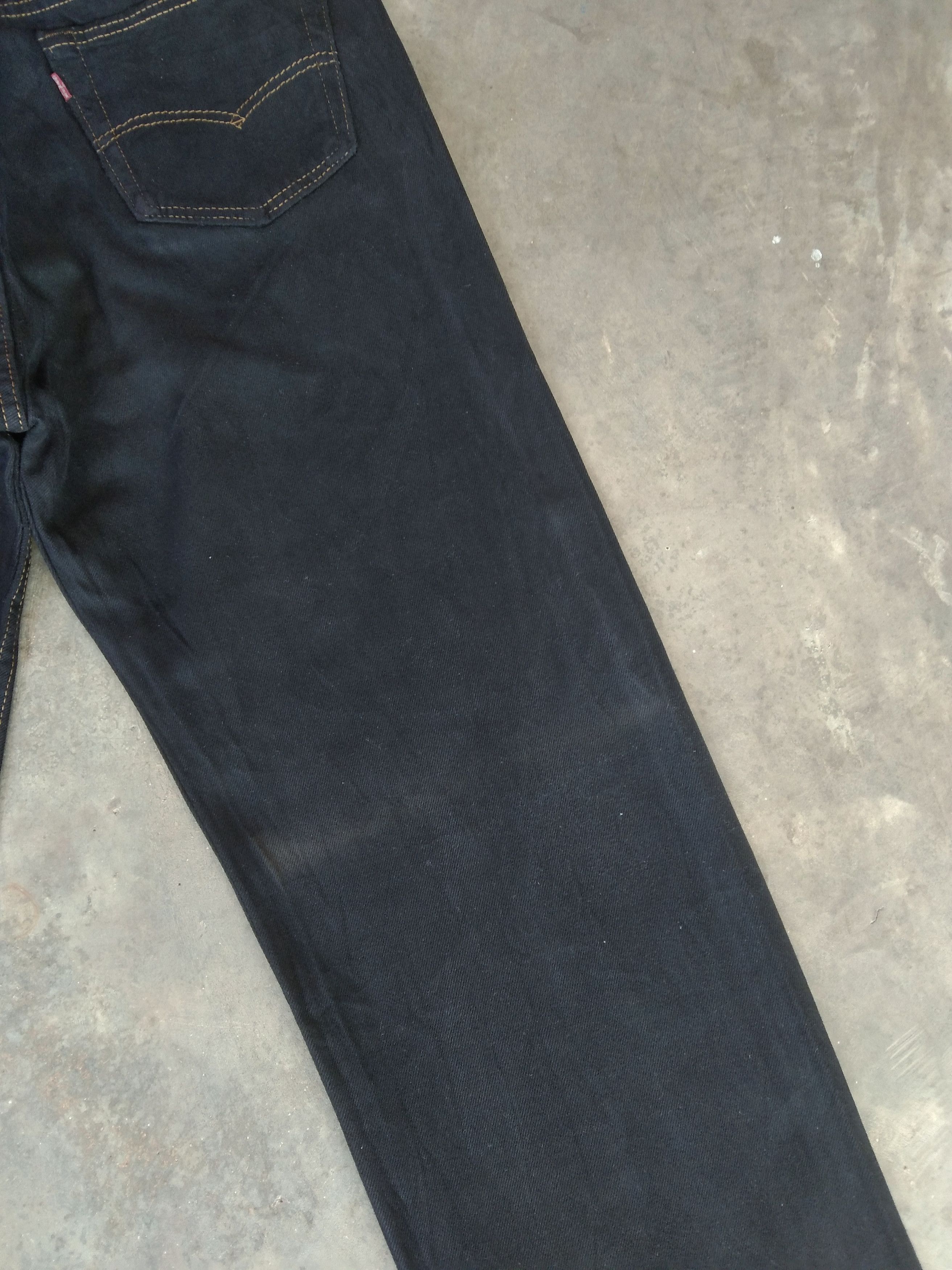 Levi's Vintage Levi's 501 Black Straight Leg Jeans 34x36 Size US 34 / EU 50 - 7 Thumbnail