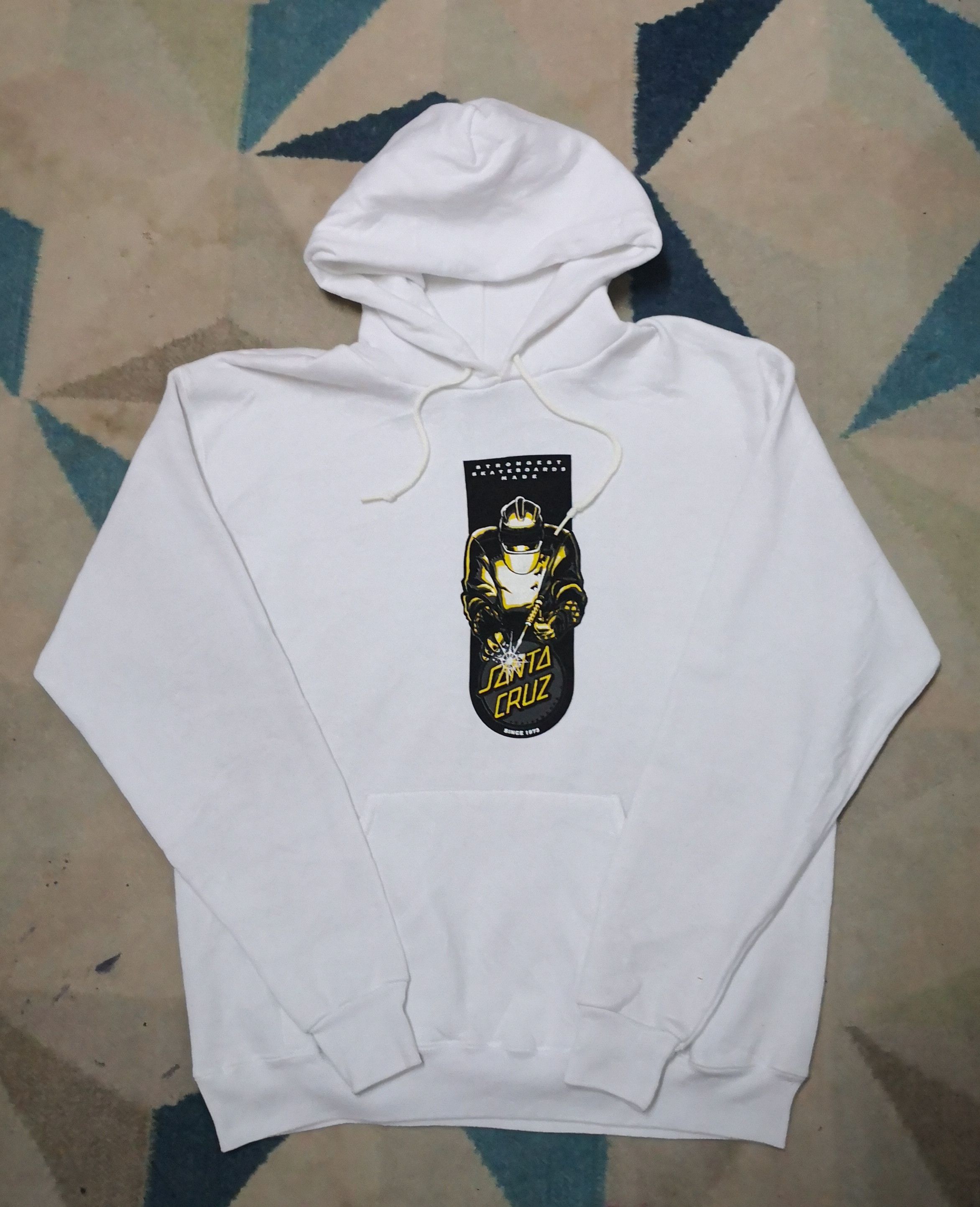 Santa Cruz Skateboards Vintage Santa Cruz Hoodie Jumper Size US M / EU 48-50 / 2 - 3 Thumbnail