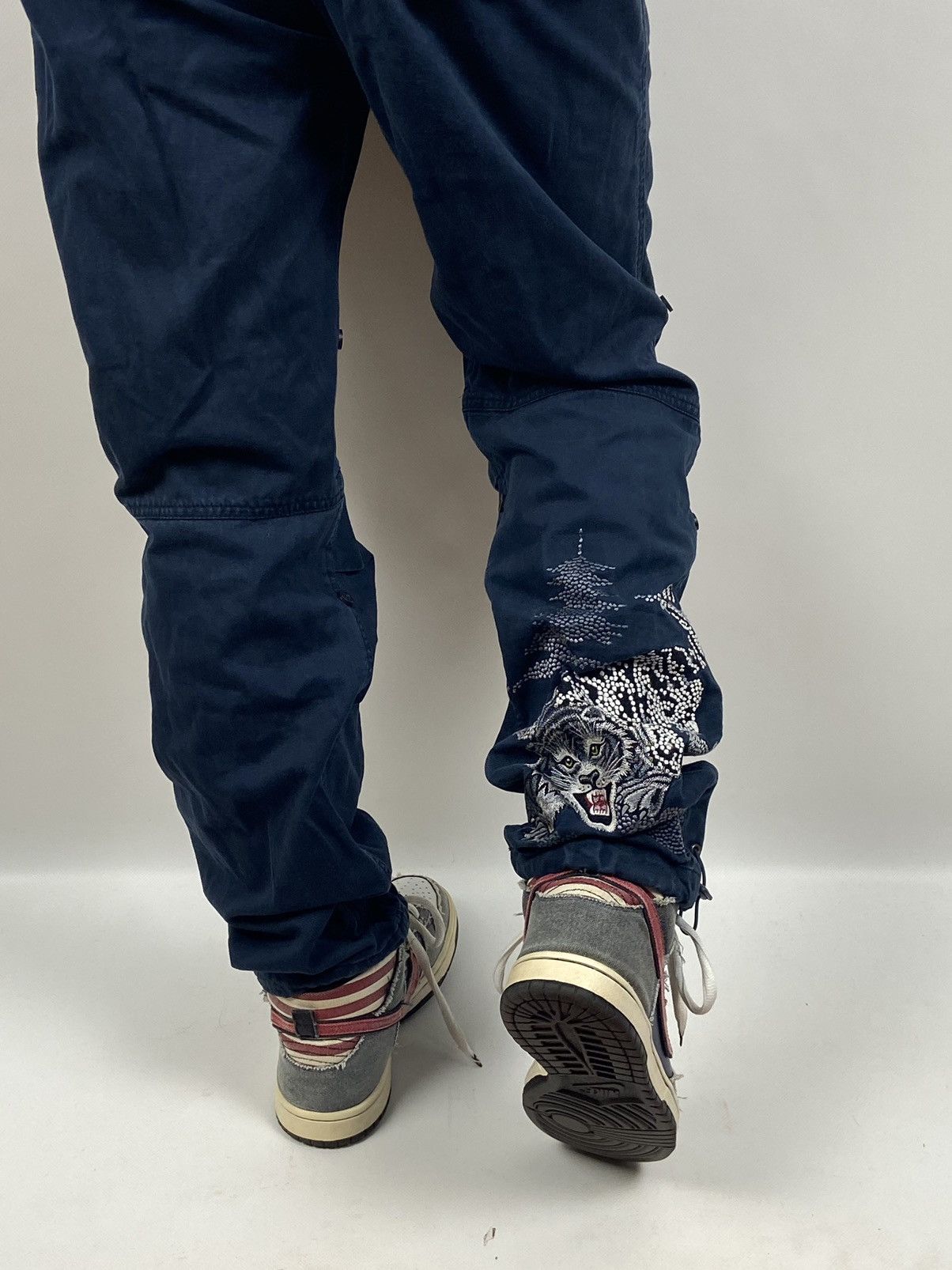 Japanese Brand Maharishi Embroidered Wolf Transformer Cargo Shopats Pants Size US 28 / EU 44 - 2 Thumbnail