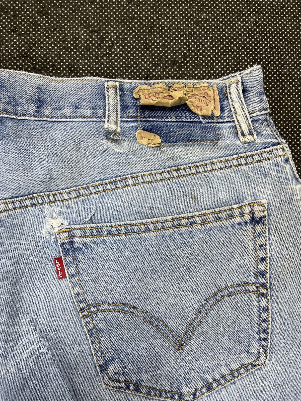 Levi's Vintage Levis 560 Light Wash Jeans - J517 Size US 39 - 10 Thumbnail