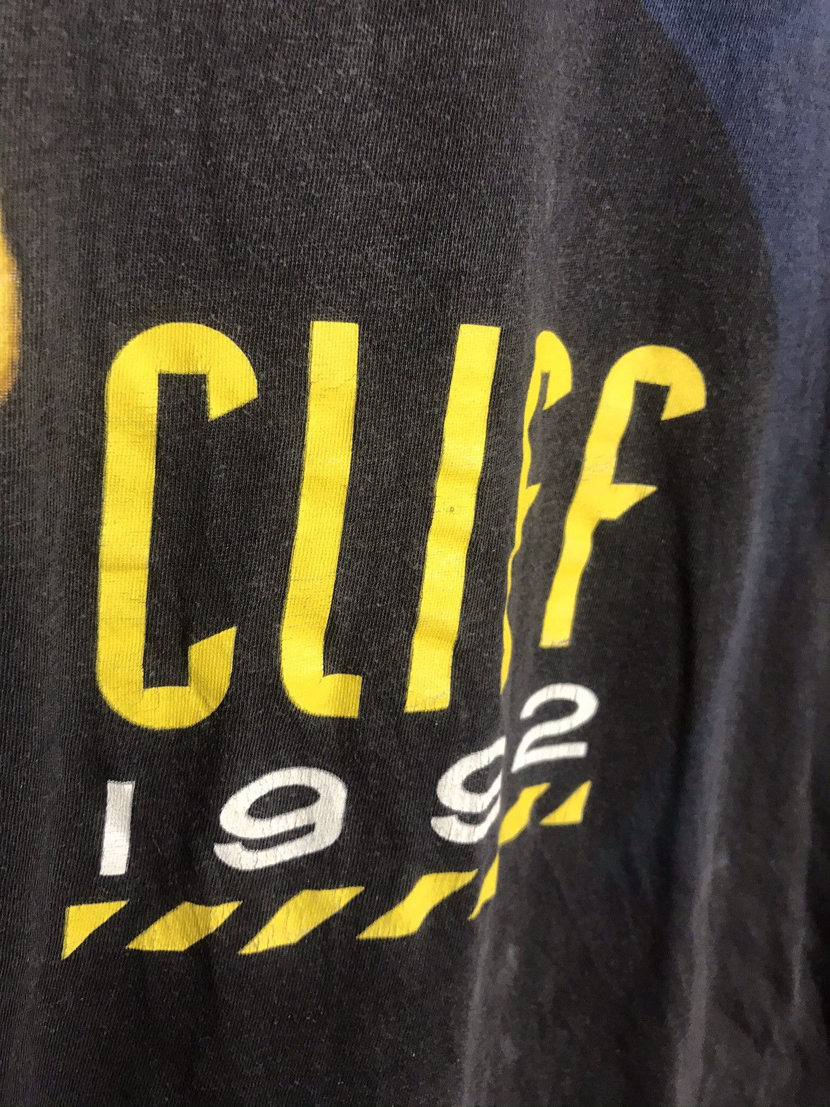 Band Tees 1992 Vintage 90s Cliff Richard tour t-shirt Size US XL / EU 56 / 4 - 6 Thumbnail