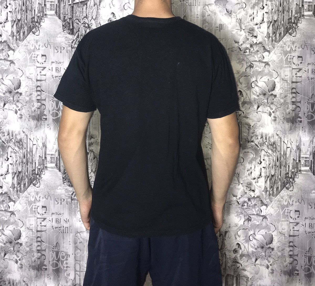 Vintage 2011 Eastbound HBO t-shirt Size US L / EU 52-54 / 3 - 2 Thumbnail
