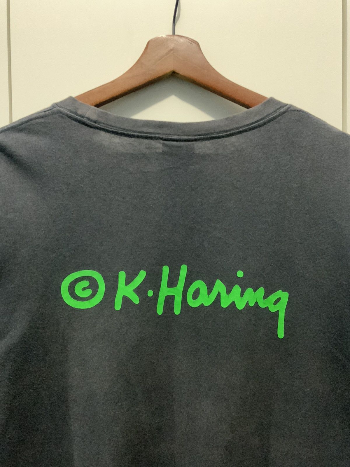 Keith Haring Vintage Fade Keith Haring Japan Tee Size US L / EU 52-54 / 3 - 6 Thumbnail