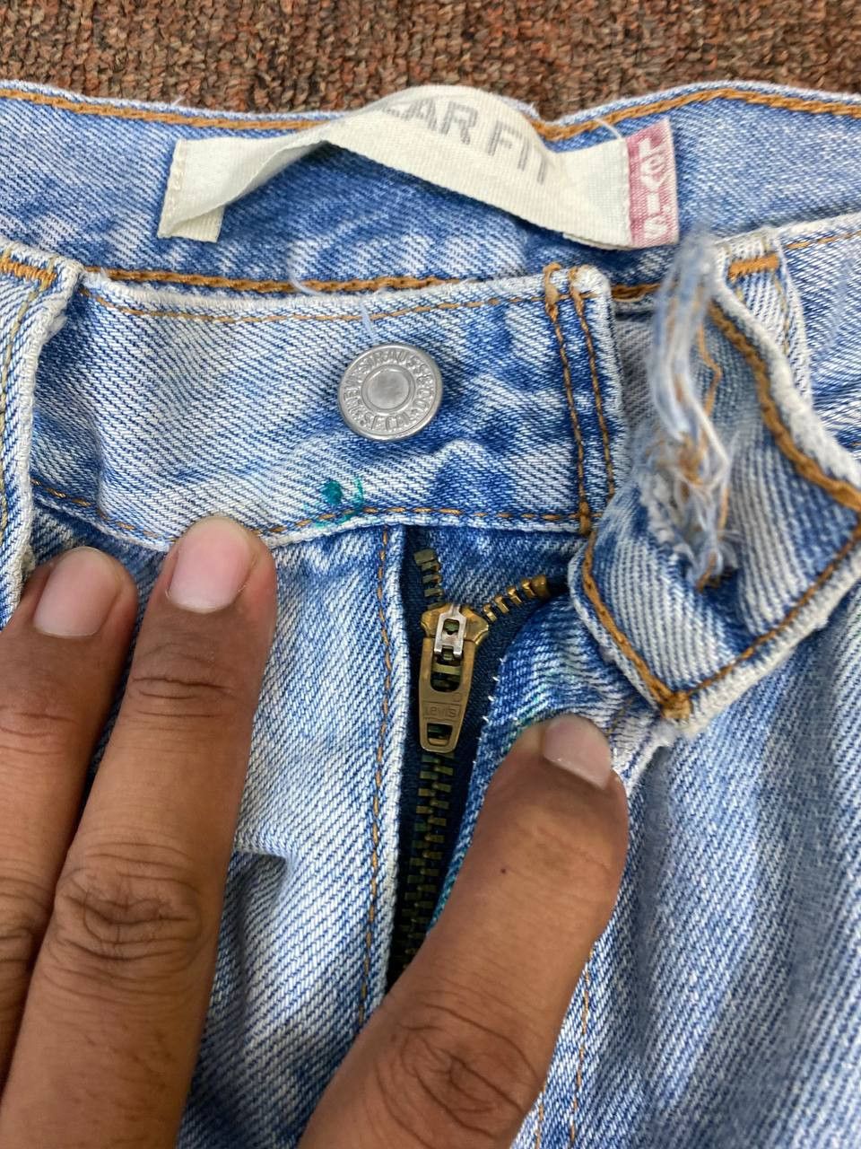 Levi's levis 505 regular fit distressed denim Size US 33 - 12 Thumbnail