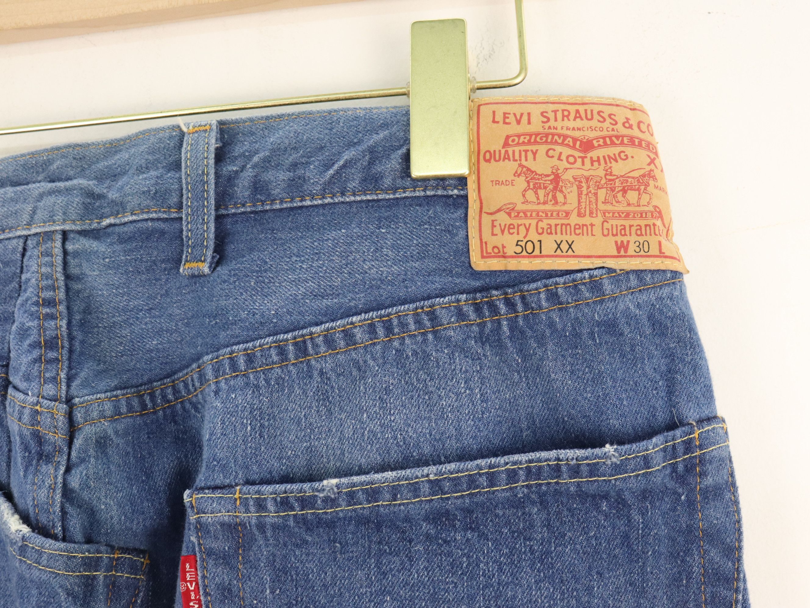 Levi's Vintage Clothing LVC 501XX 1955 50s Model Selvedge Big E Loose Straight Jean Size US 30 / EU 46 - 12 Thumbnail