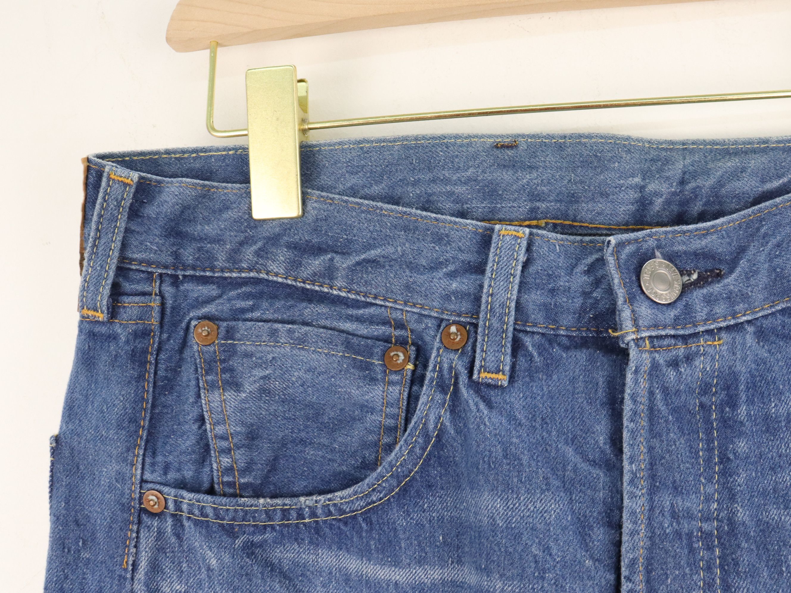 Levi's Vintage Clothing LVC 501XX 1955 50s Model Selvedge Big E Loose Straight Jean Size US 30 / EU 46 - 9 Thumbnail