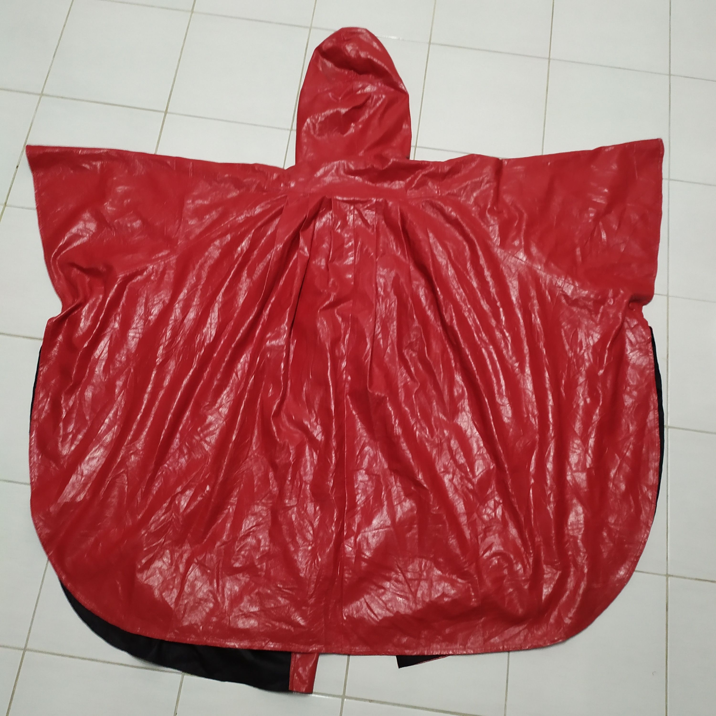 Japanese Brand Reversible RED & BLACK Leather Poncho #1388-58 Size US XXL / EU 58 / 5 - 17 Thumbnail