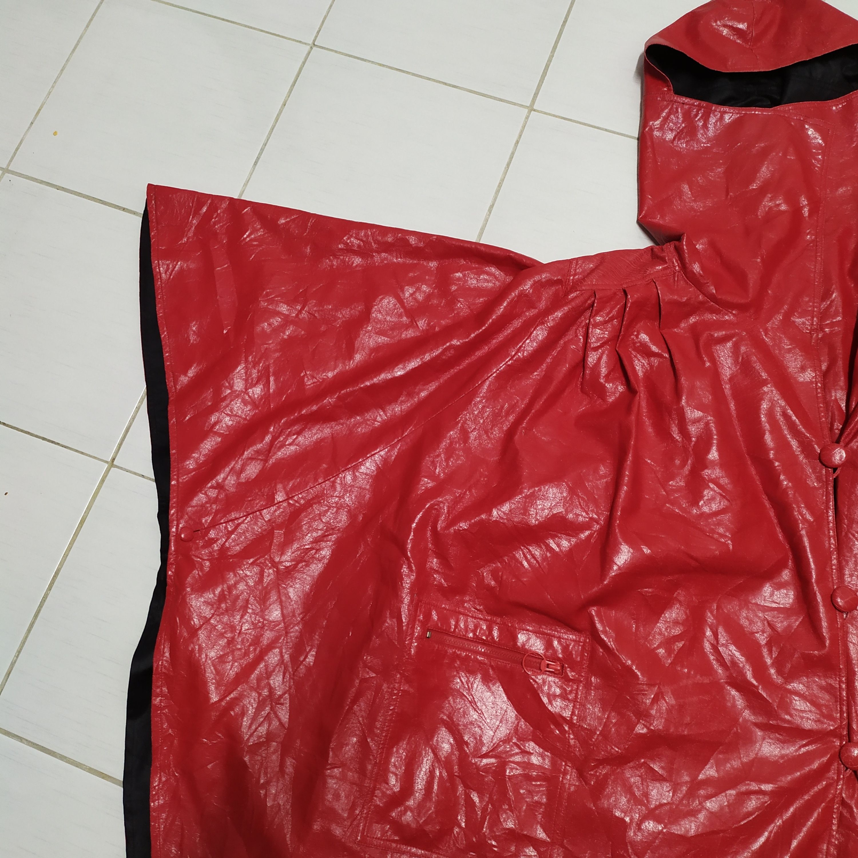 Japanese Brand Reversible RED & BLACK Leather Poncho #1388-58 Size US XXL / EU 58 / 5 - 9 Thumbnail