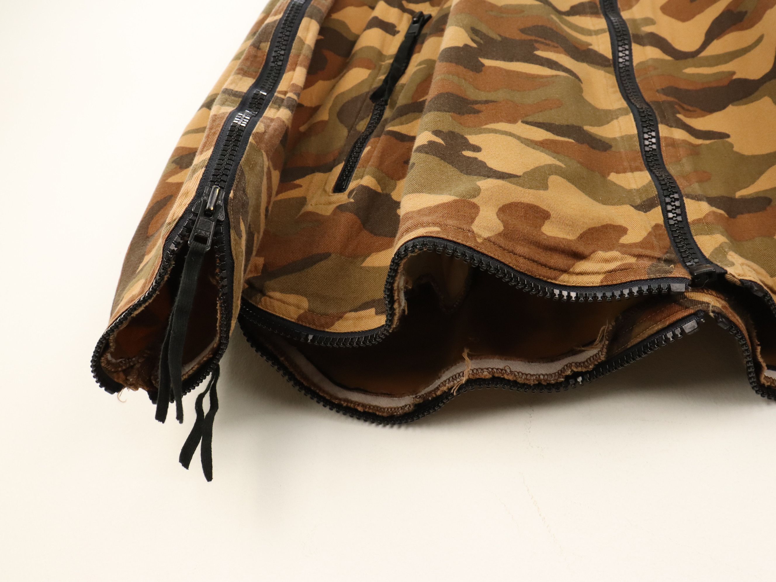 Needles HOGGS by Nepenthes Multi Zipper Camo Jacket Size US XL / EU 56 / 4 - 10 Thumbnail