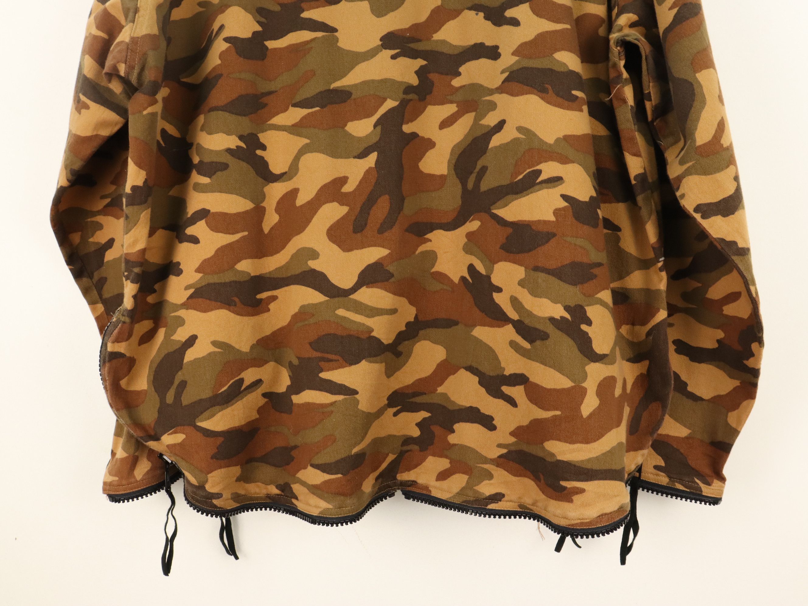 Needles HOGGS by Nepenthes Multi Zipper Camo Jacket Size US XL / EU 56 / 4 - 12 Thumbnail