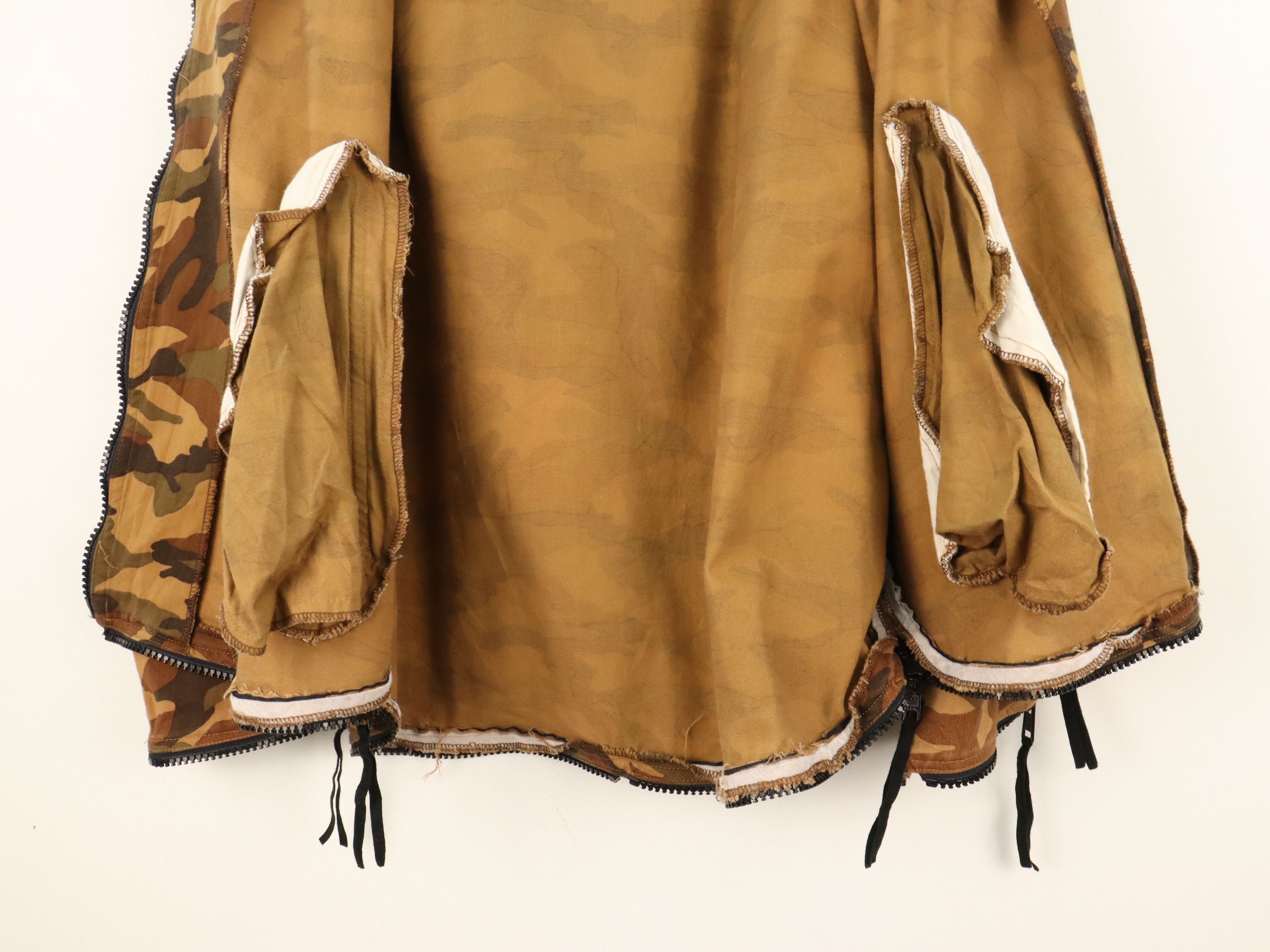 Needles HOGGS by Nepenthes Multi Zipper Camo Jacket Size US XL / EU 56 / 4 - 13 Thumbnail