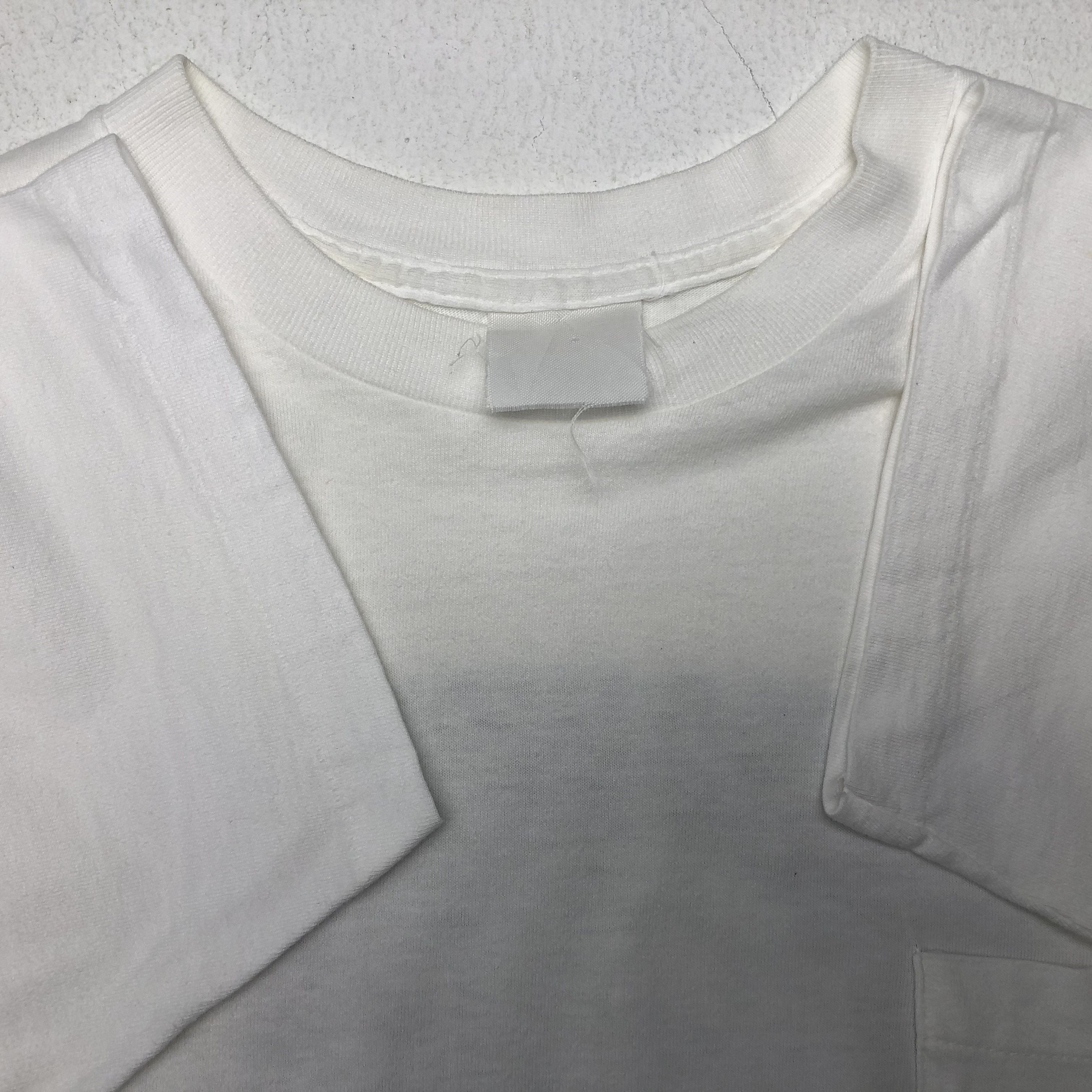Banana Republic × Vintage Vintage 90’s Banana Republic USA Tshirt Size US M / EU 48-50 / 2 - 5 Thumbnail