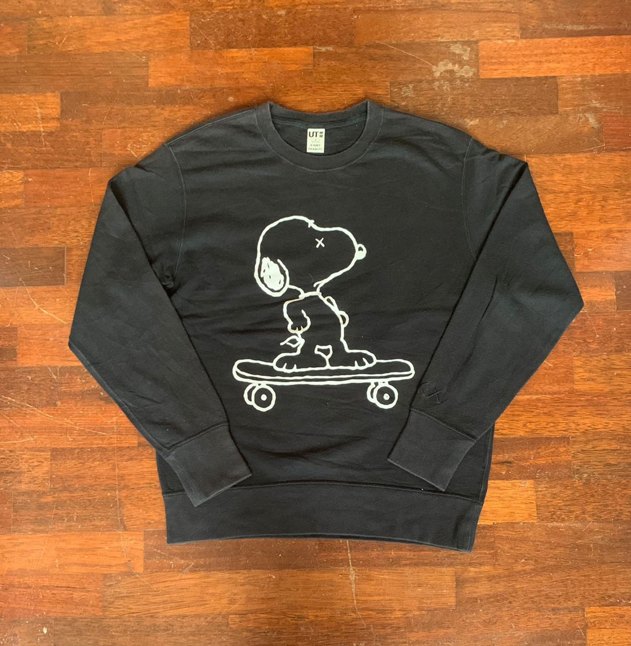Kaws × Peanuts × Uniqlo Kaws X Peanuts Uniqlo SW 2 Size US M / EU 48-50 / 2 - 1 Thumbnail