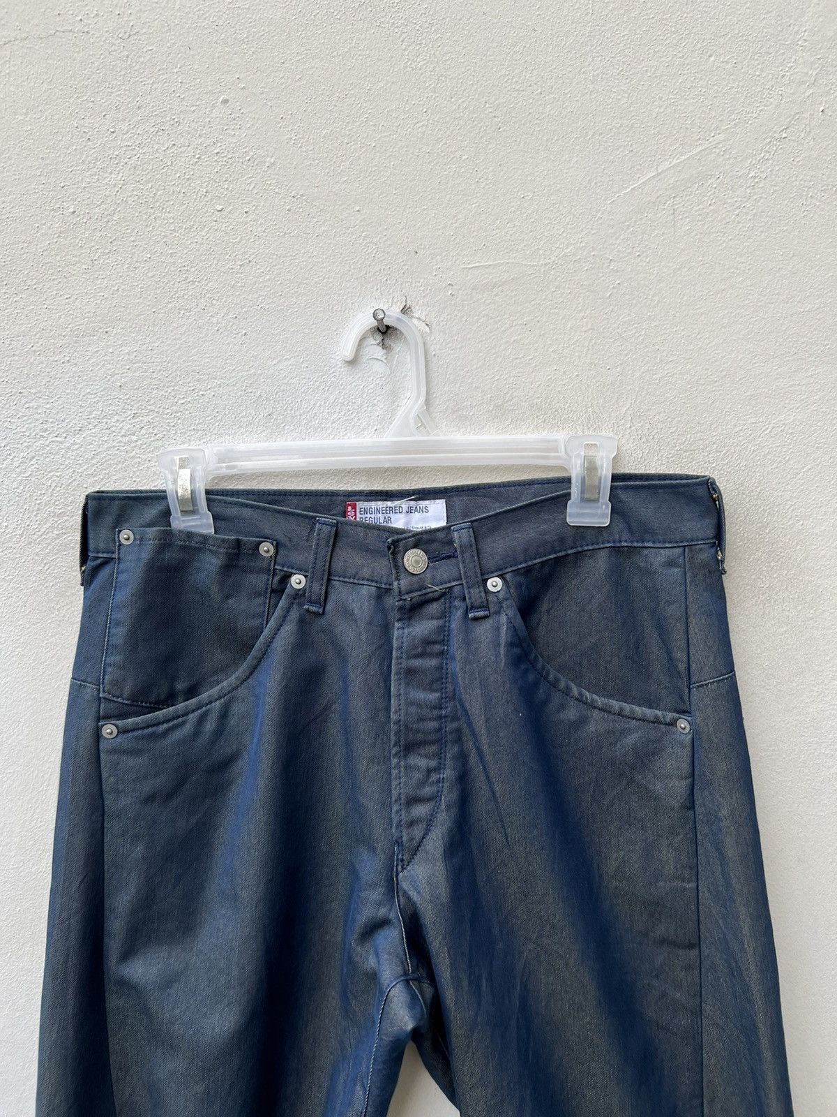 Levi's Vintage Millennium Year 2000 Levi’s Engineered Regular Jeans Size US 31 - 7 Thumbnail