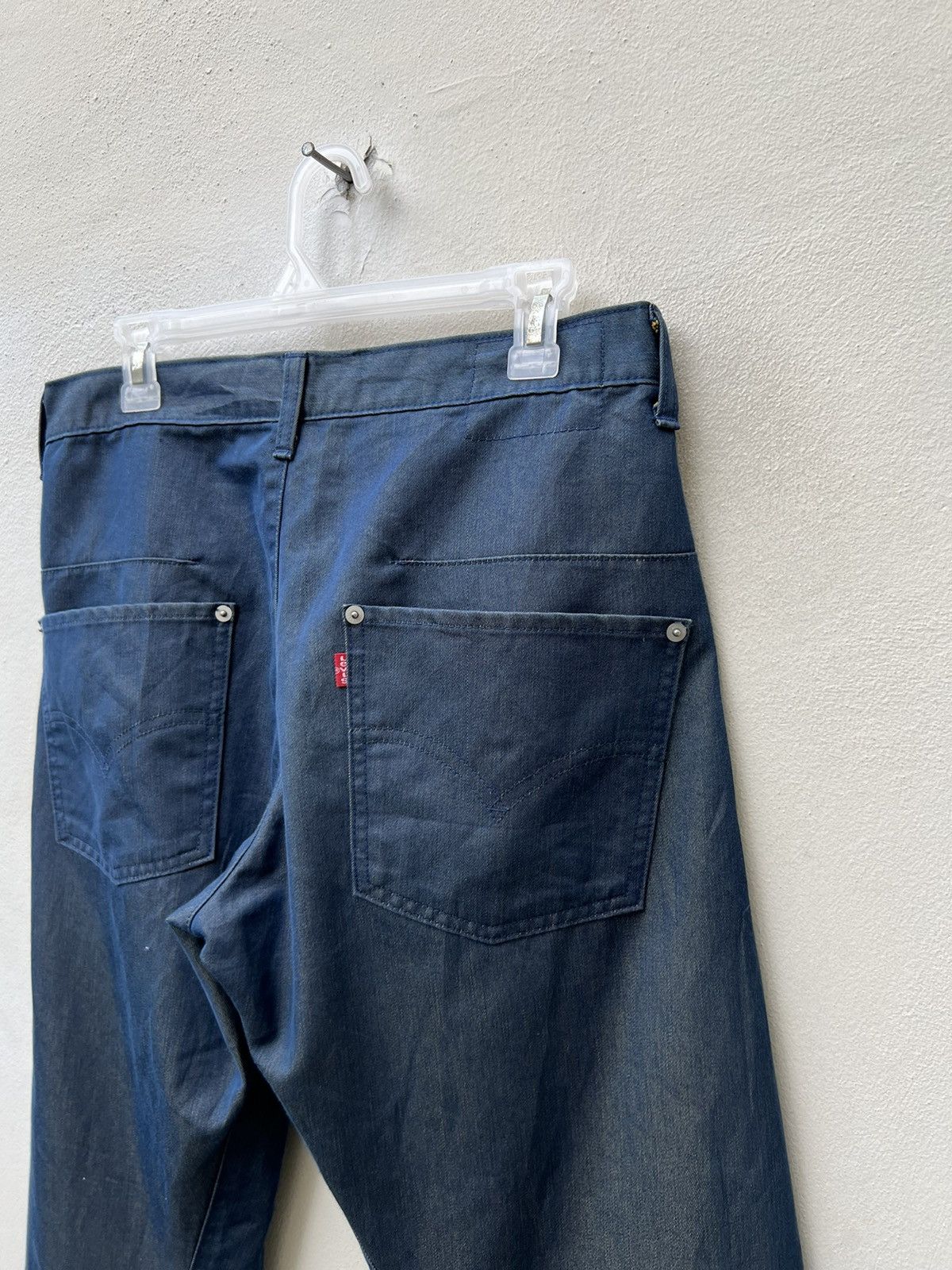 Levi's Vintage Millennium Year 2000 Levi’s Engineered Regular Jeans Size US 31 - 18 Thumbnail