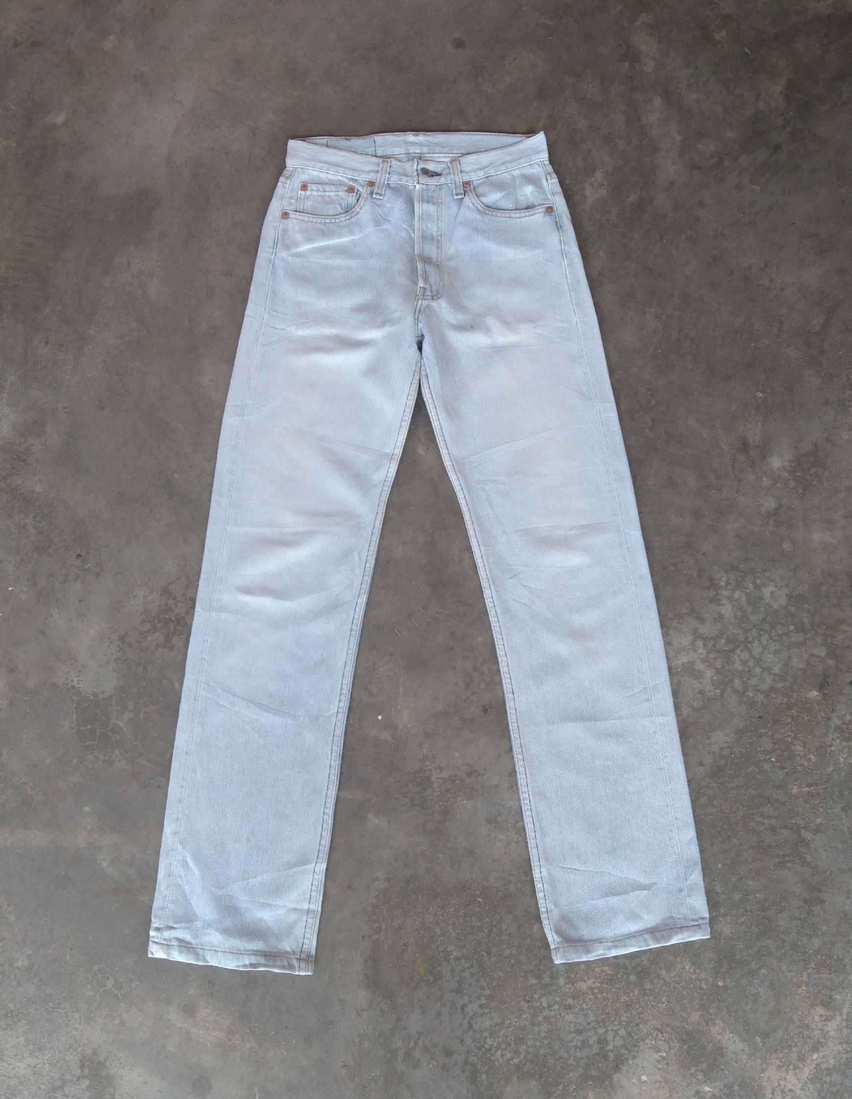 Levi's 90s Vintage Levis 501 Made In USA Faded Blue Jeans 28x31 Size US 28 / EU 44 - 1 Thumbnail